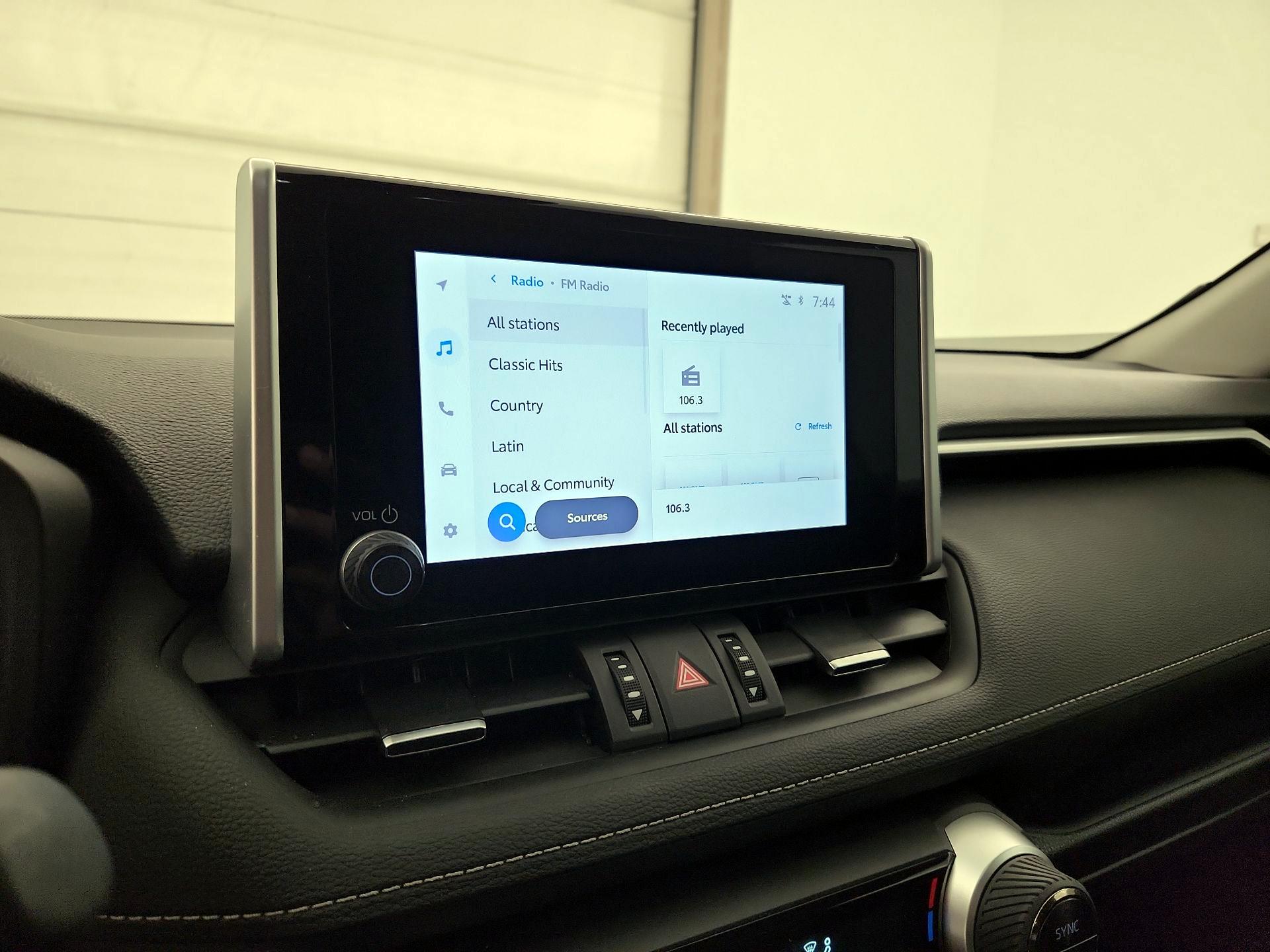 Thumbnail: 2025 Toyota RAV4 - 15