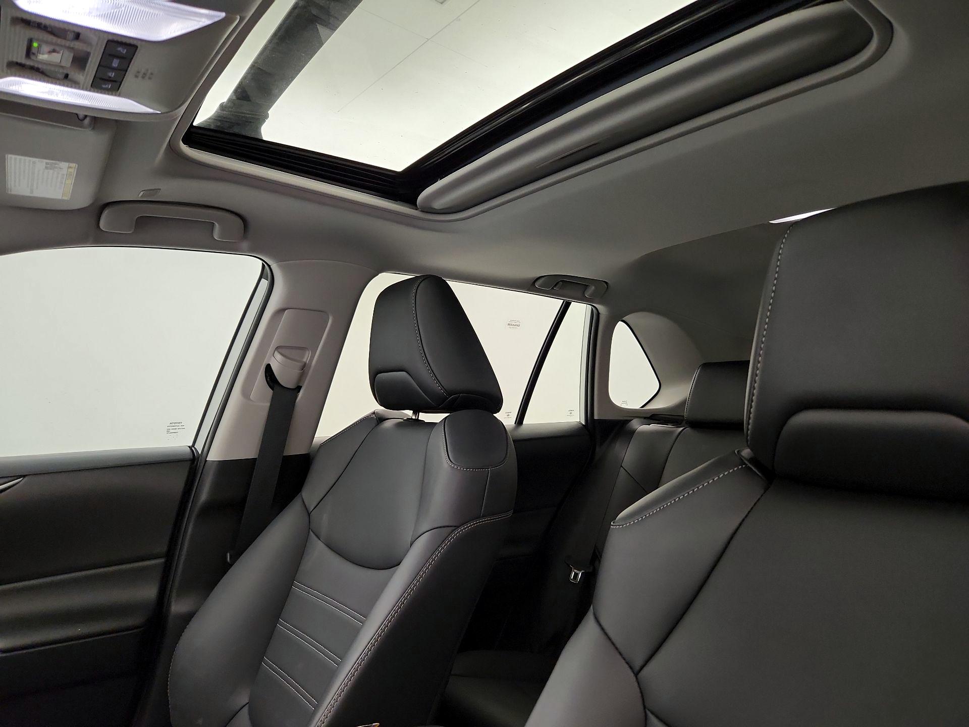 Thumbnail: 2025 Toyota RAV4 - 19