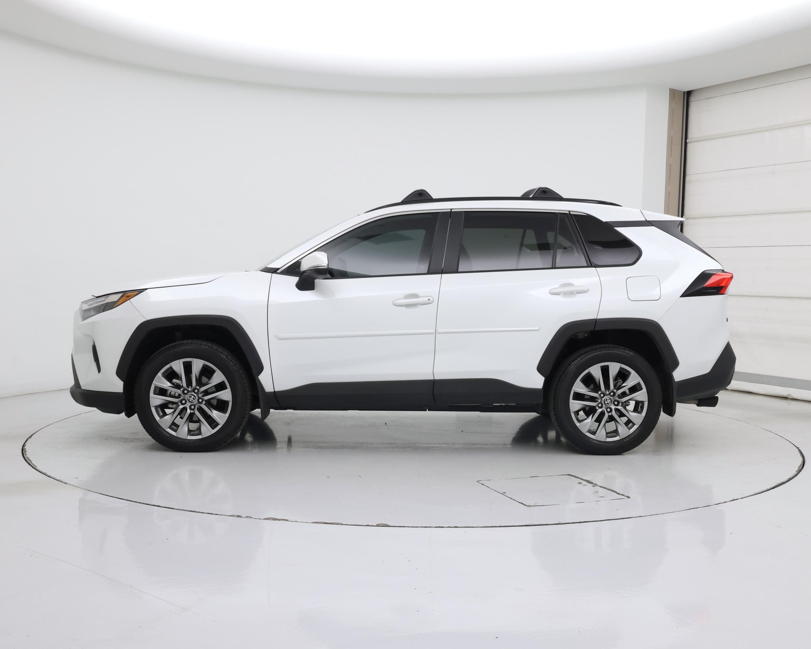 Thumbnail: 2025 Toyota RAV4 - 3