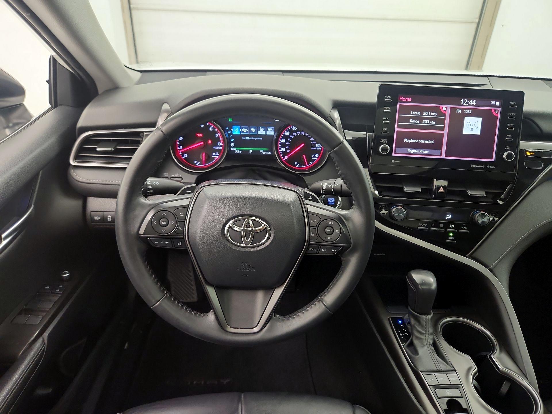 Thumbnail: 2021 Toyota Camry - 10