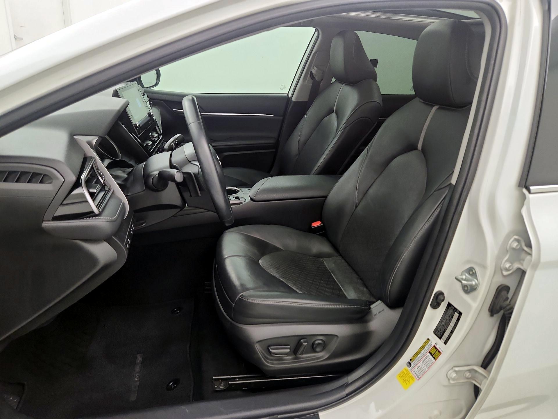 Thumbnail: 2021 Toyota Camry - 11