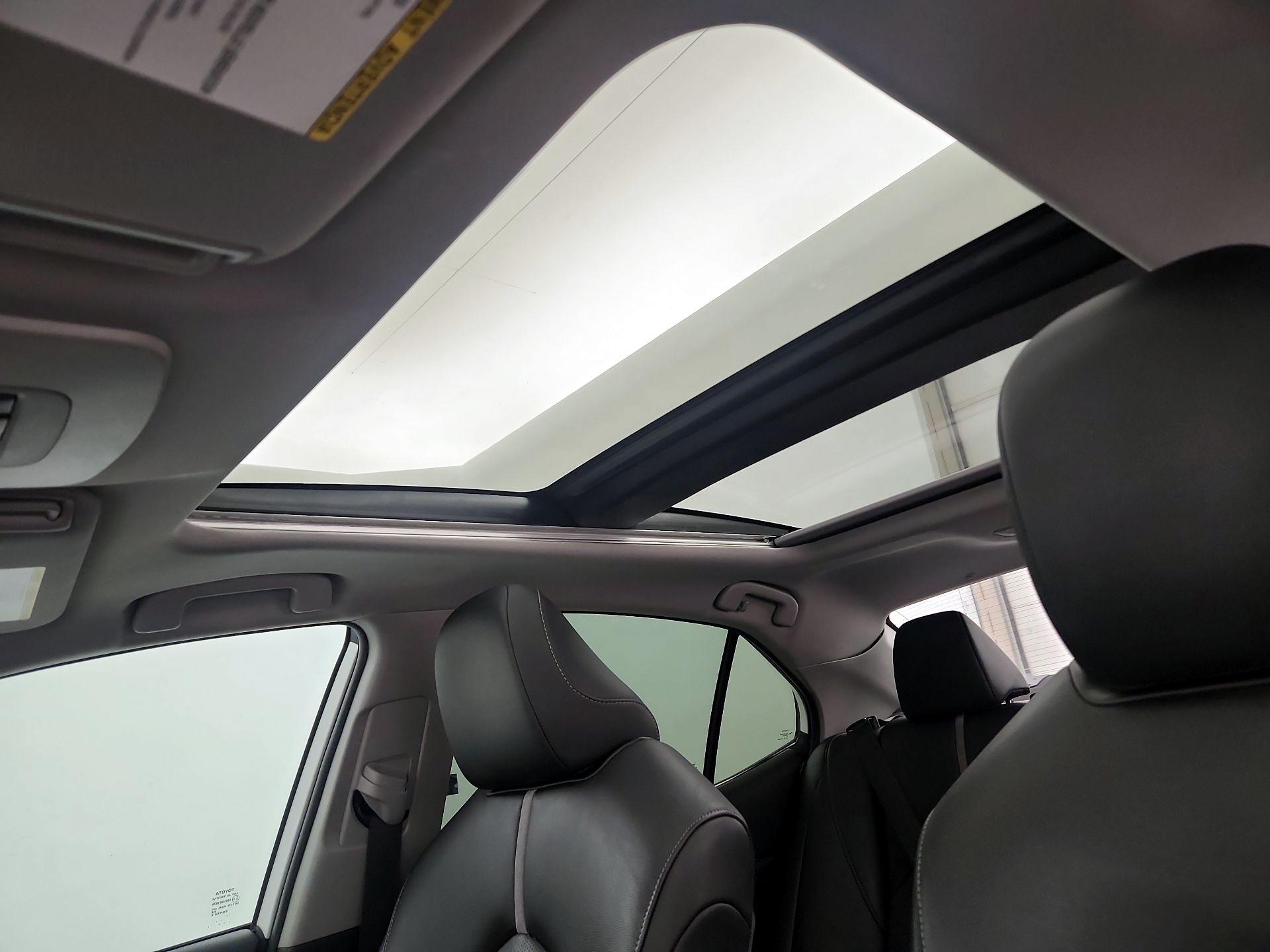 Thumbnail: 2021 Toyota Camry - 19