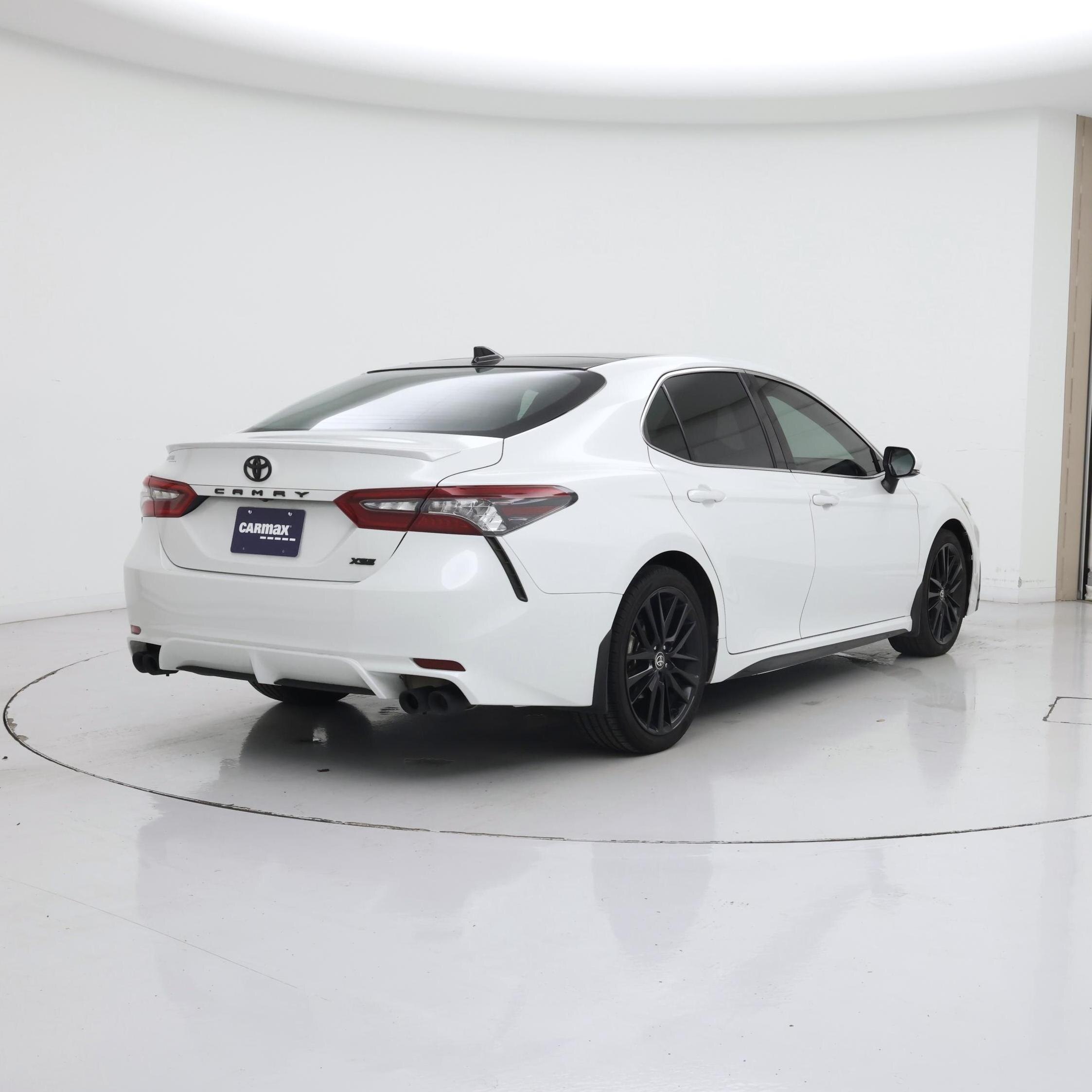 Thumbnail: 2021 Toyota Camry - 8