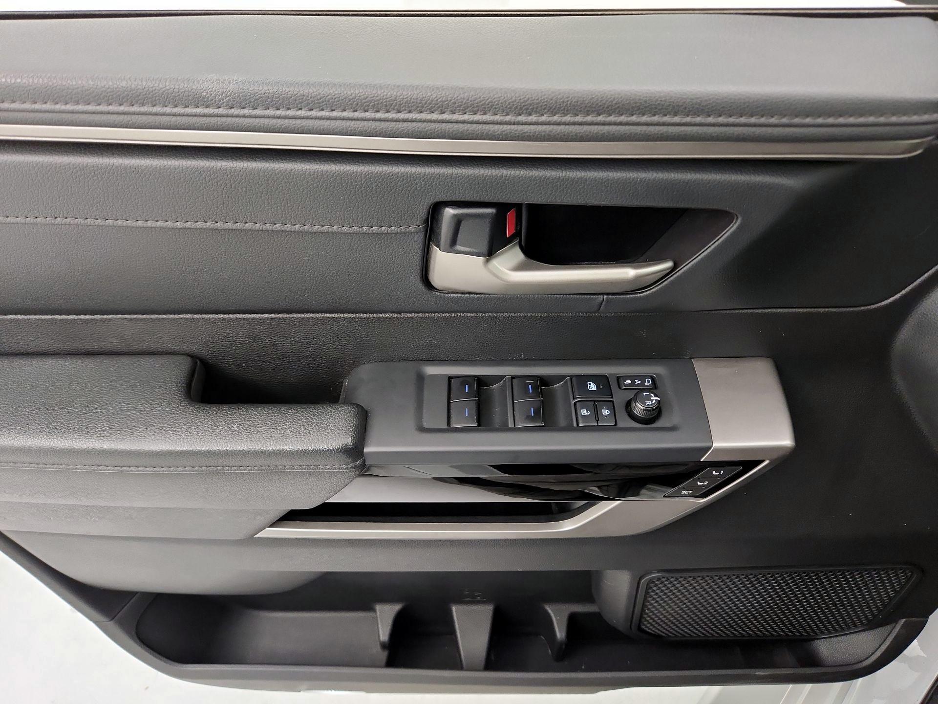 Thumbnail: 2022 Toyota Tundra - 12