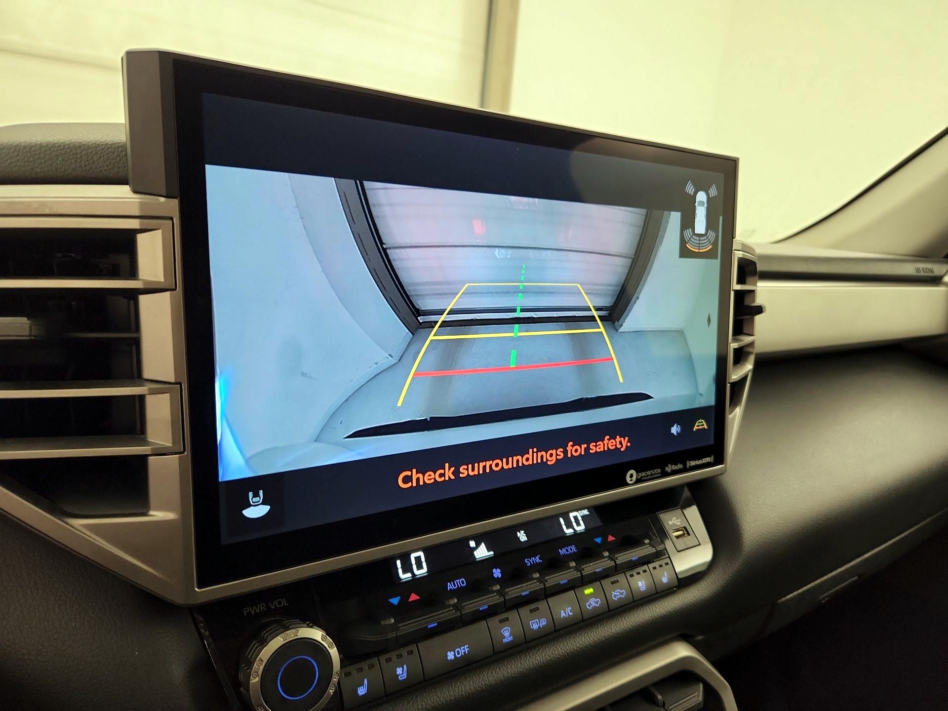 Thumbnail: 2022 Toyota Tundra - 14