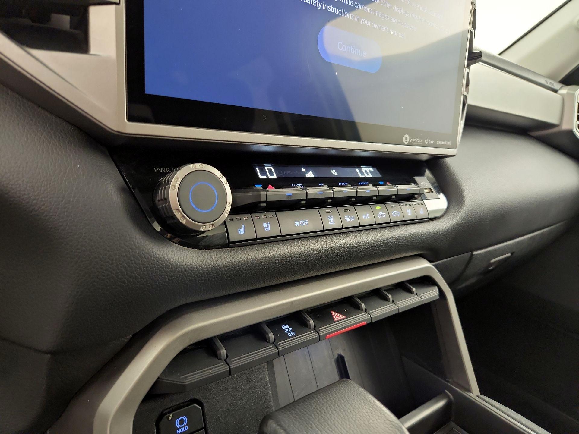 Thumbnail: 2022 Toyota Tundra - 16