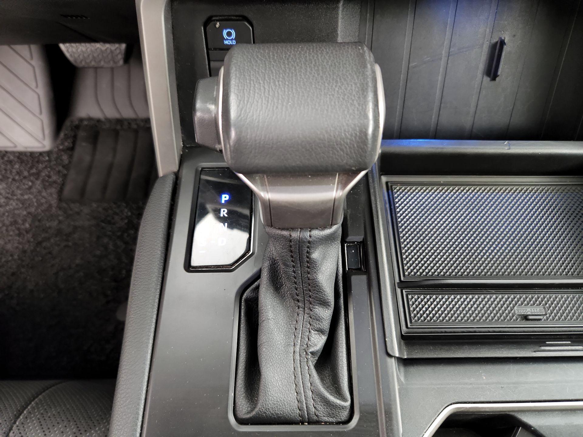 Thumbnail: 2022 Toyota Tundra - 17