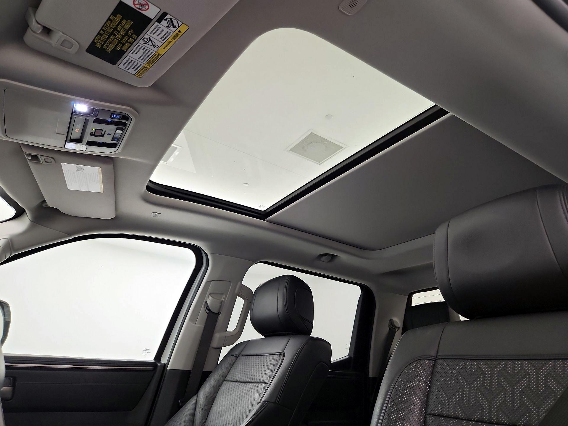 Thumbnail: 2022 Toyota Tundra - 19