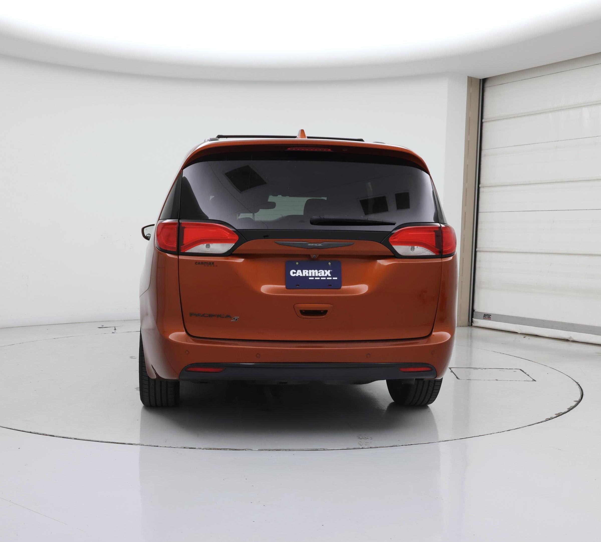 Thumbnail: 2018 Chrysler Pacifica - 6