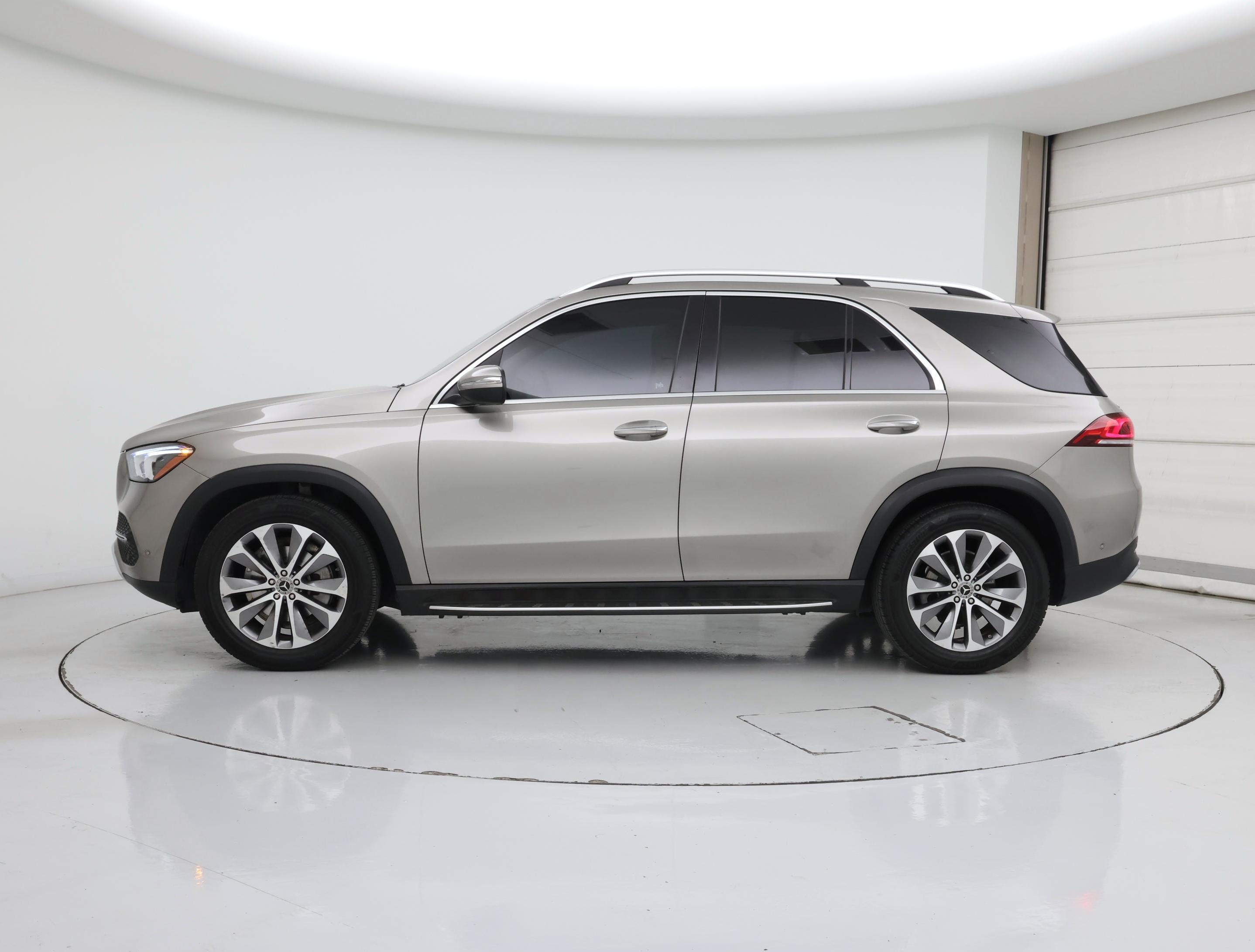 Thumbnail: 2020 Mercedes-Benz GLE - 3