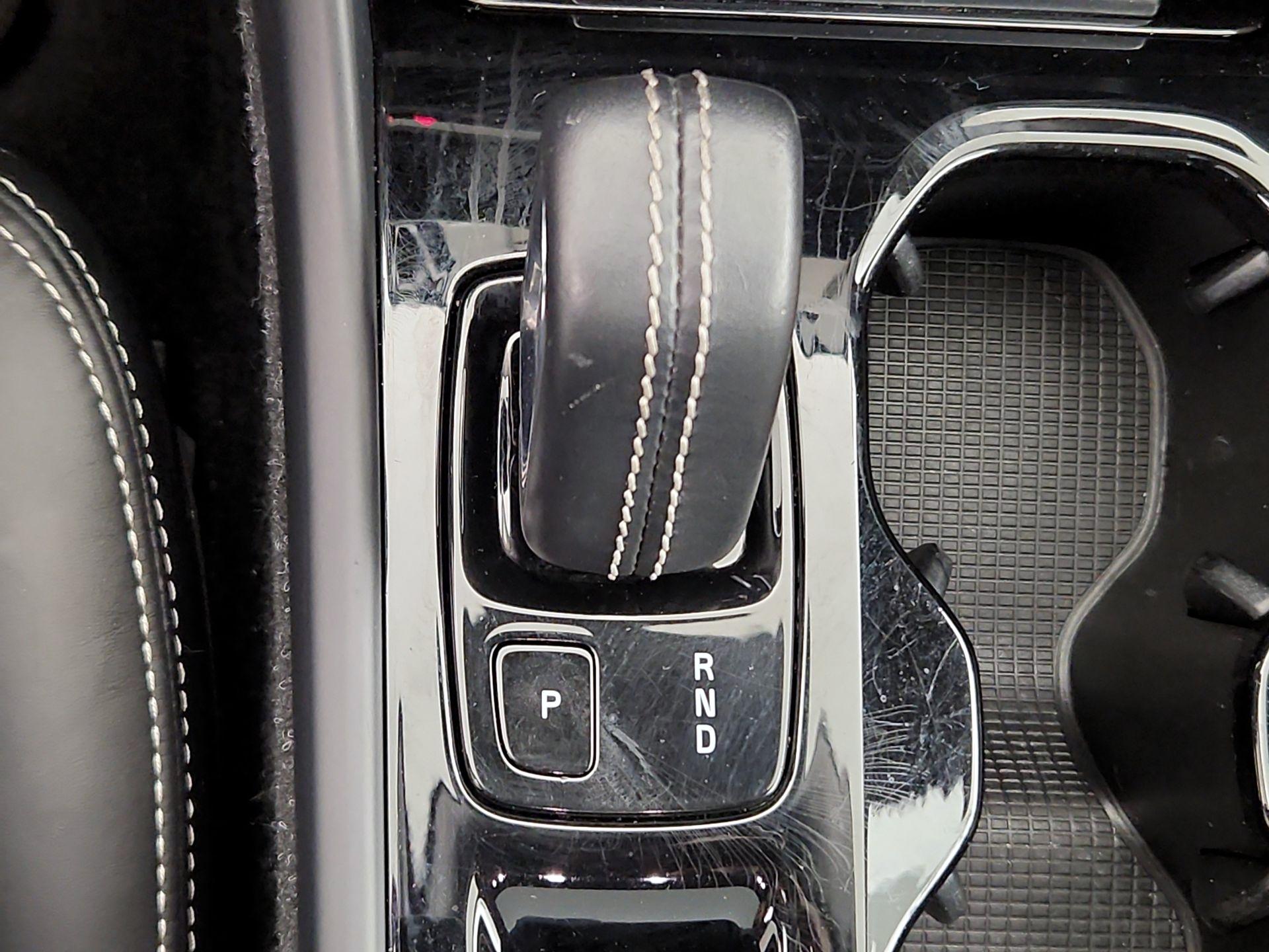 Thumbnail: 2021 Volvo XC40 - 18