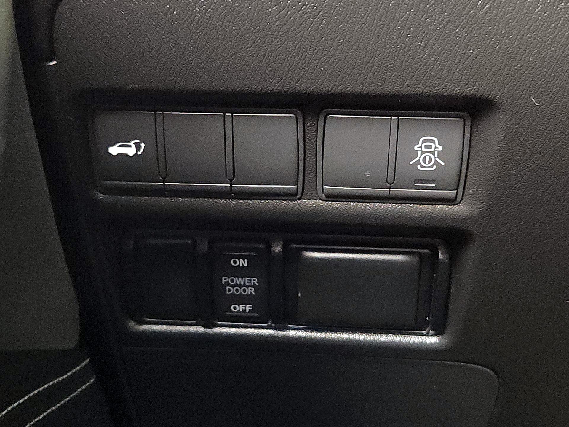 Thumbnail: 2020 Nissan Armada - 13