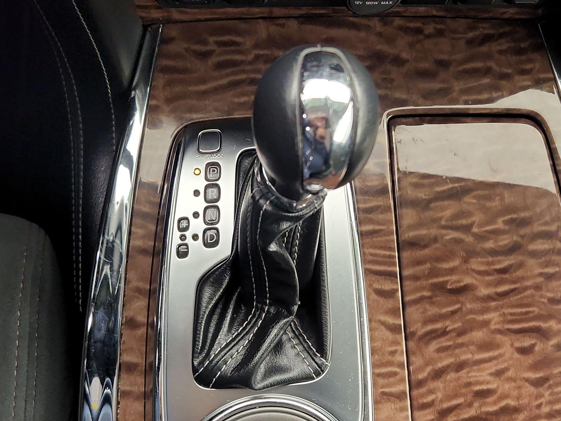 Thumbnail: 2020 Nissan Armada - 18