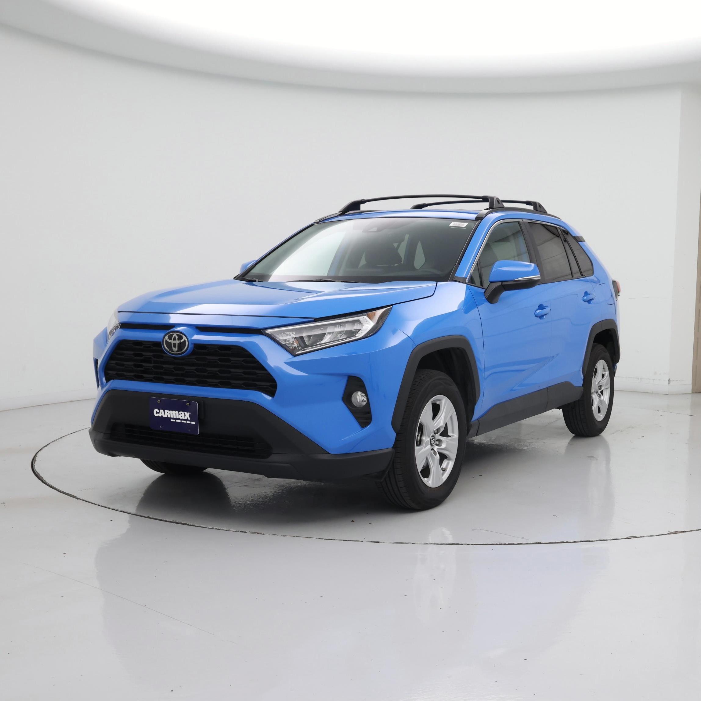 Thumbnail: 2019 Toyota RAV4 - 4