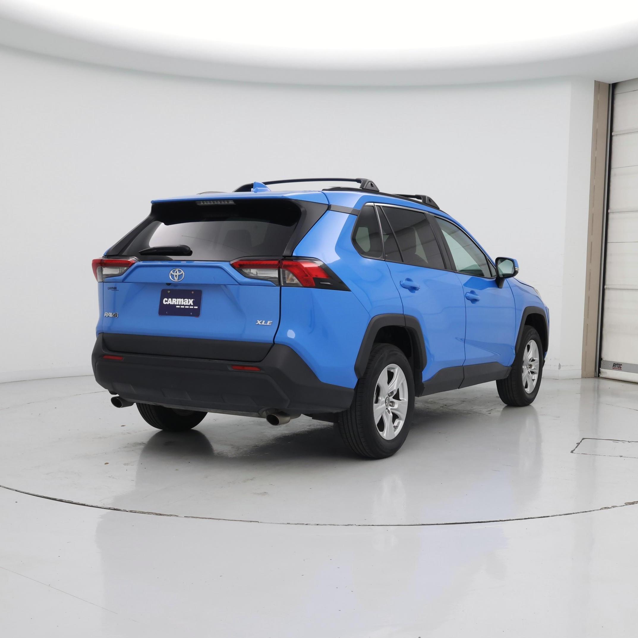 Thumbnail: 2019 Toyota RAV4 - 8