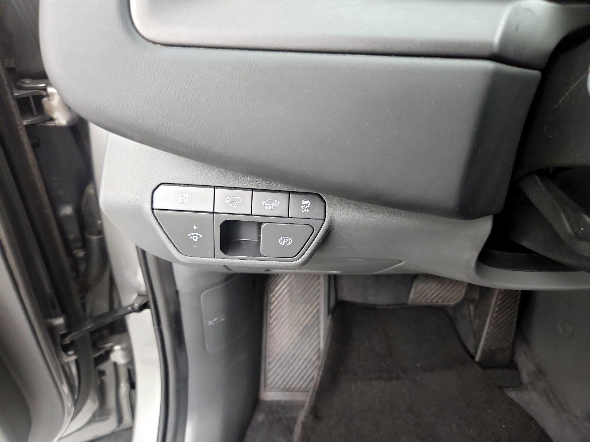 Thumbnail: 2024 Kia EV9 - 13