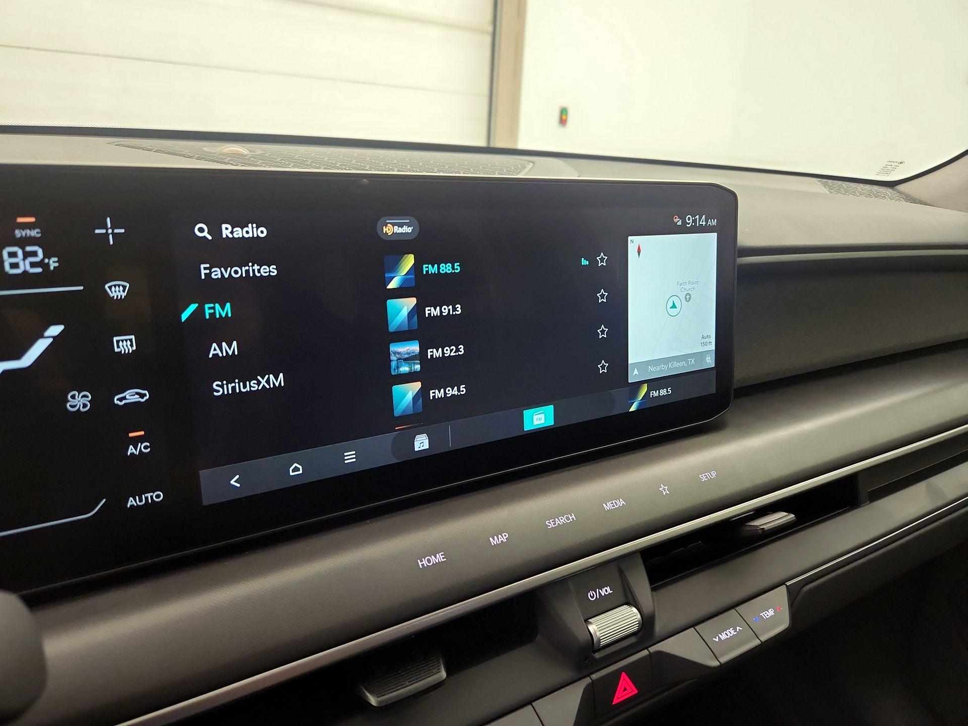 Thumbnail: 2024 Kia EV9 - 16