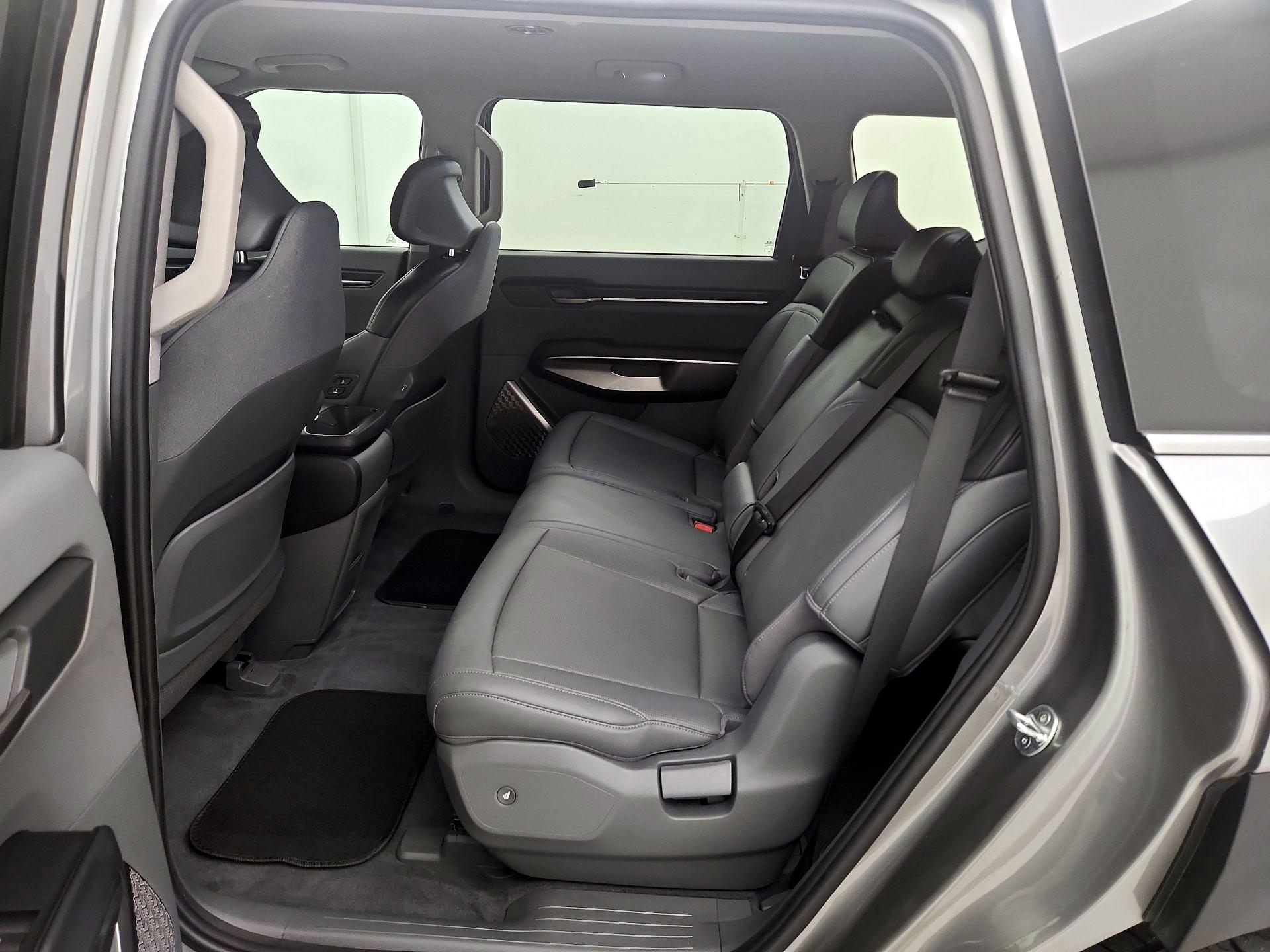 Thumbnail: 2024 Kia EV9 - 20