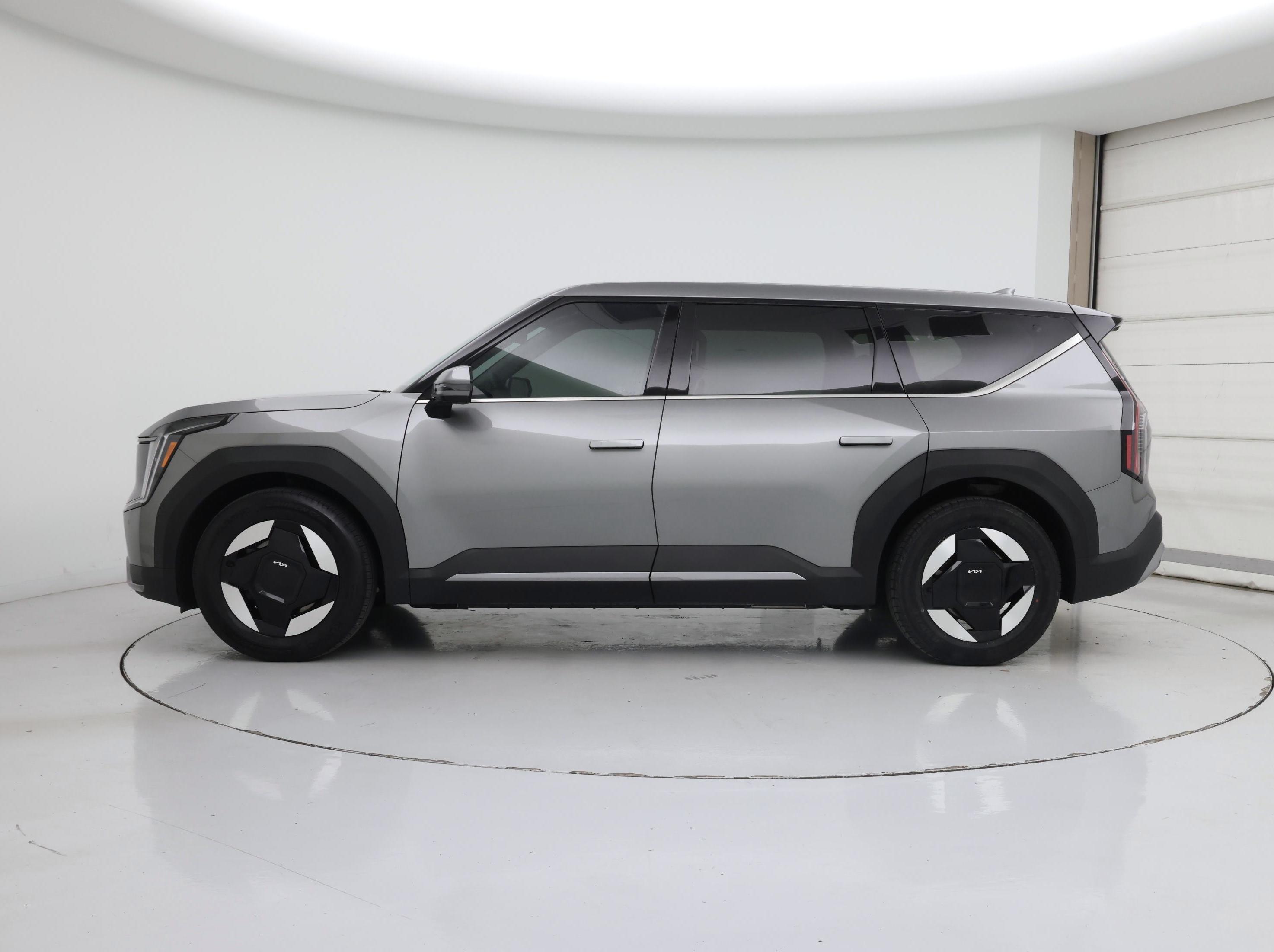 Thumbnail: 2024 Kia EV9 - 3