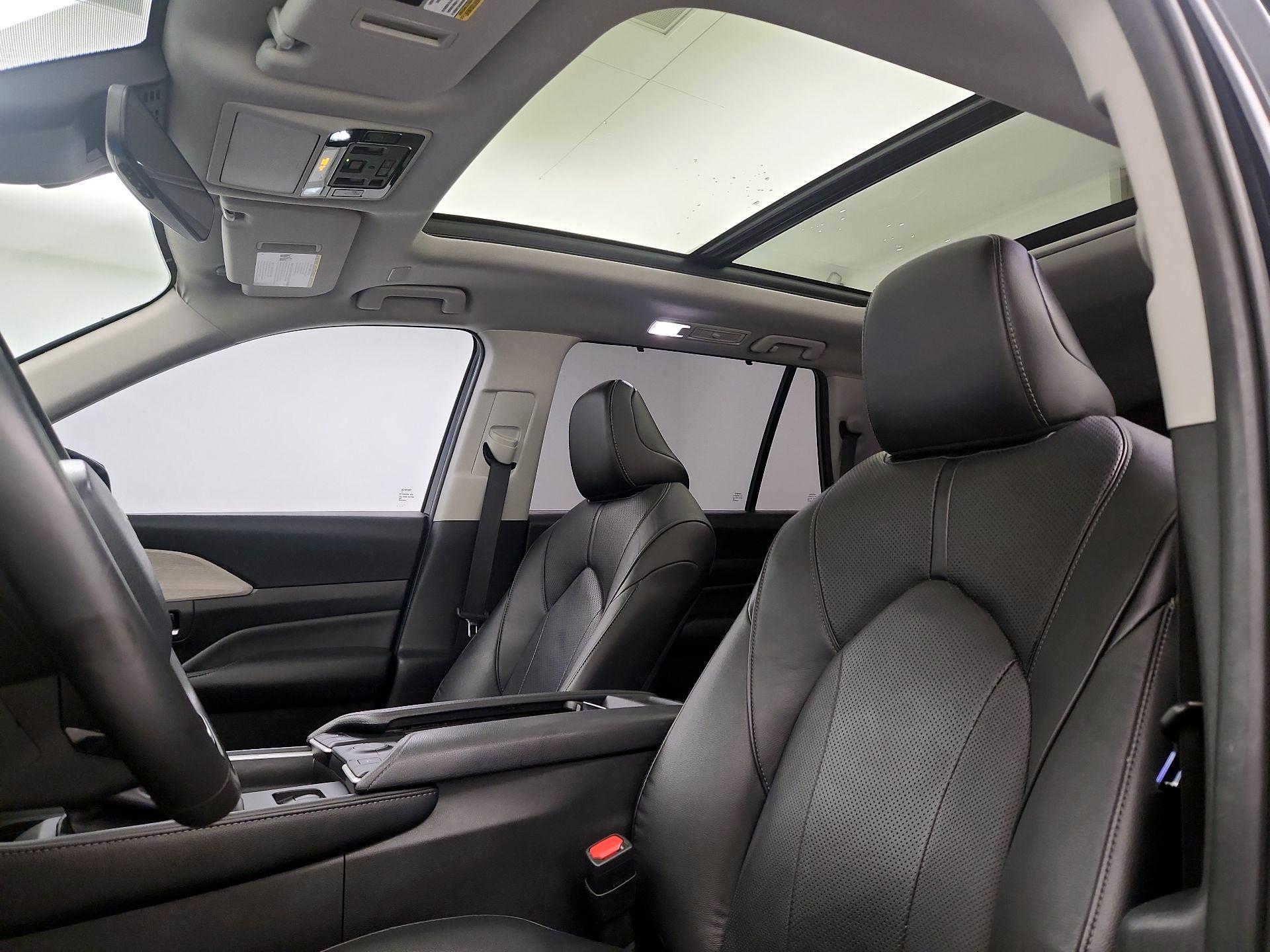 Thumbnail: 2024 Toyota Highlander - 19