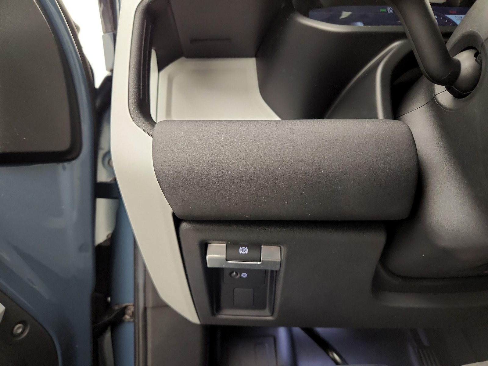 2020 Land Rover Defender SE - Photo 14