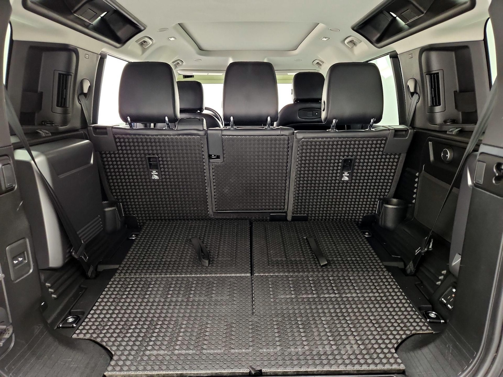 2020 Land Rover Defender SE - Photo 22