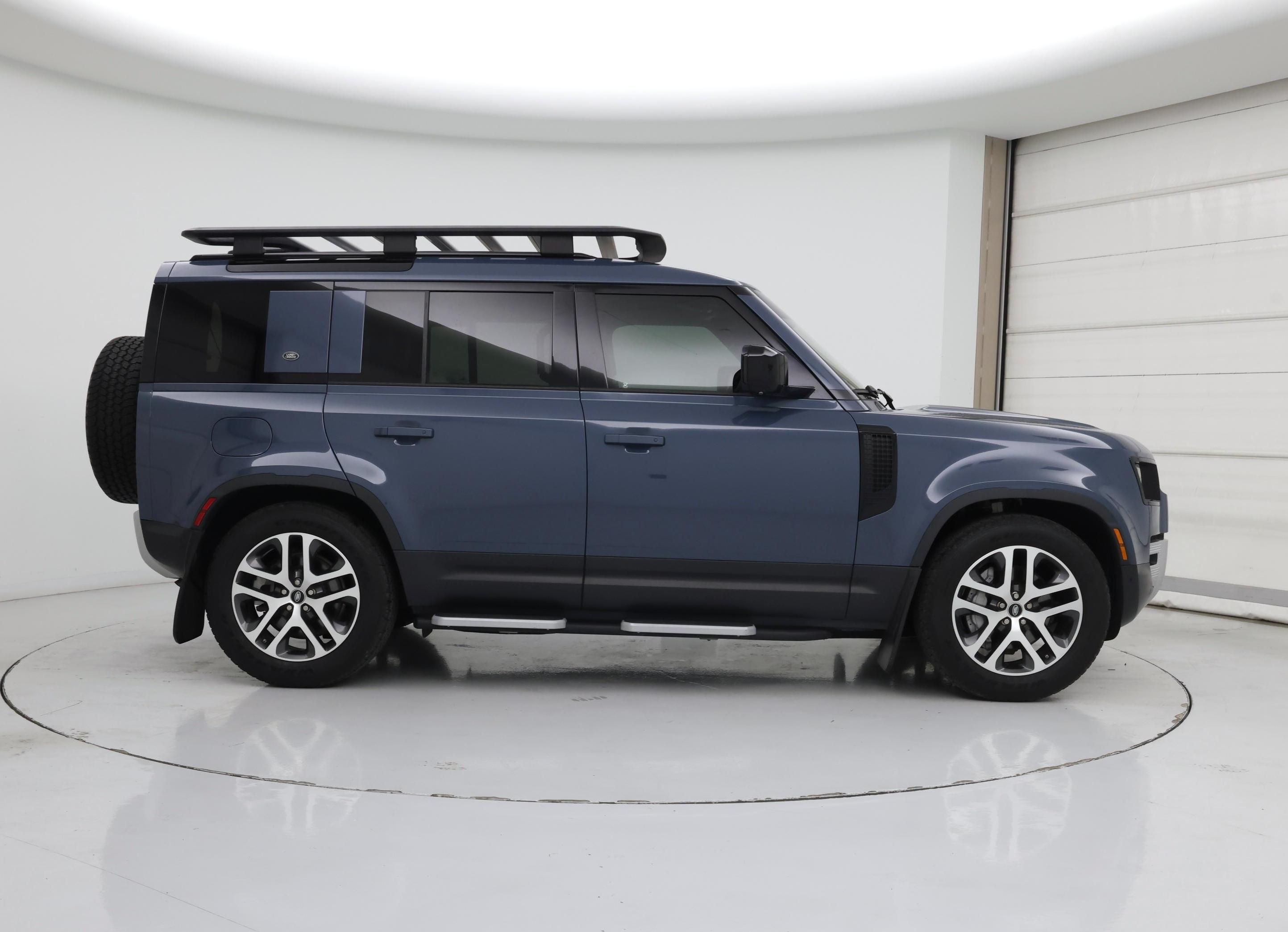 Thumbnail: 2020 Land Rover Defender - 7
