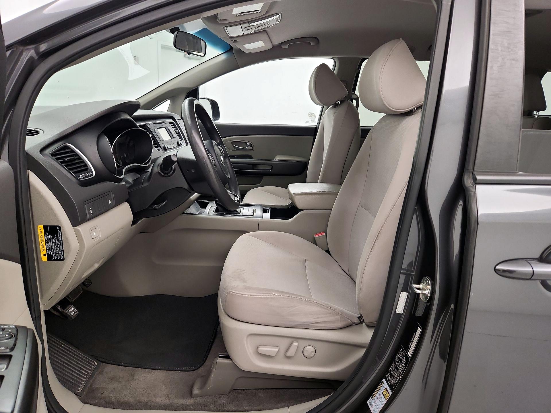 Thumbnail: 2016 Kia Sedona - 11