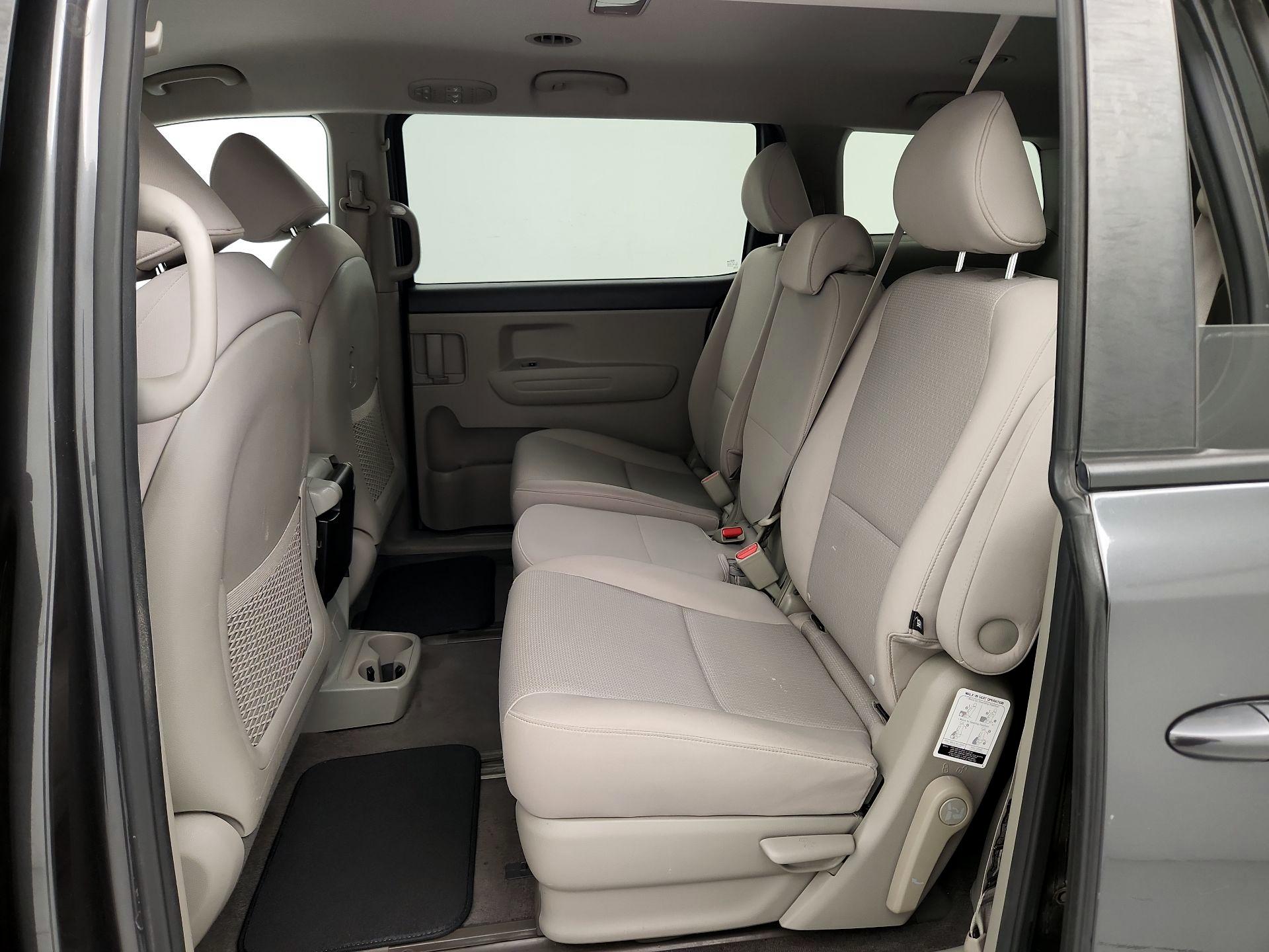 Thumbnail: 2016 Kia Sedona - 19