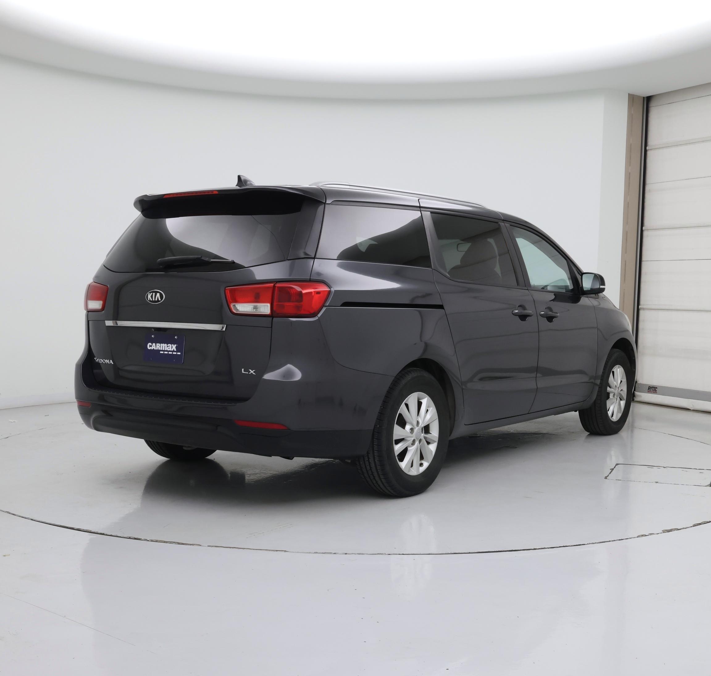 Thumbnail: 2016 Kia Sedona - 8