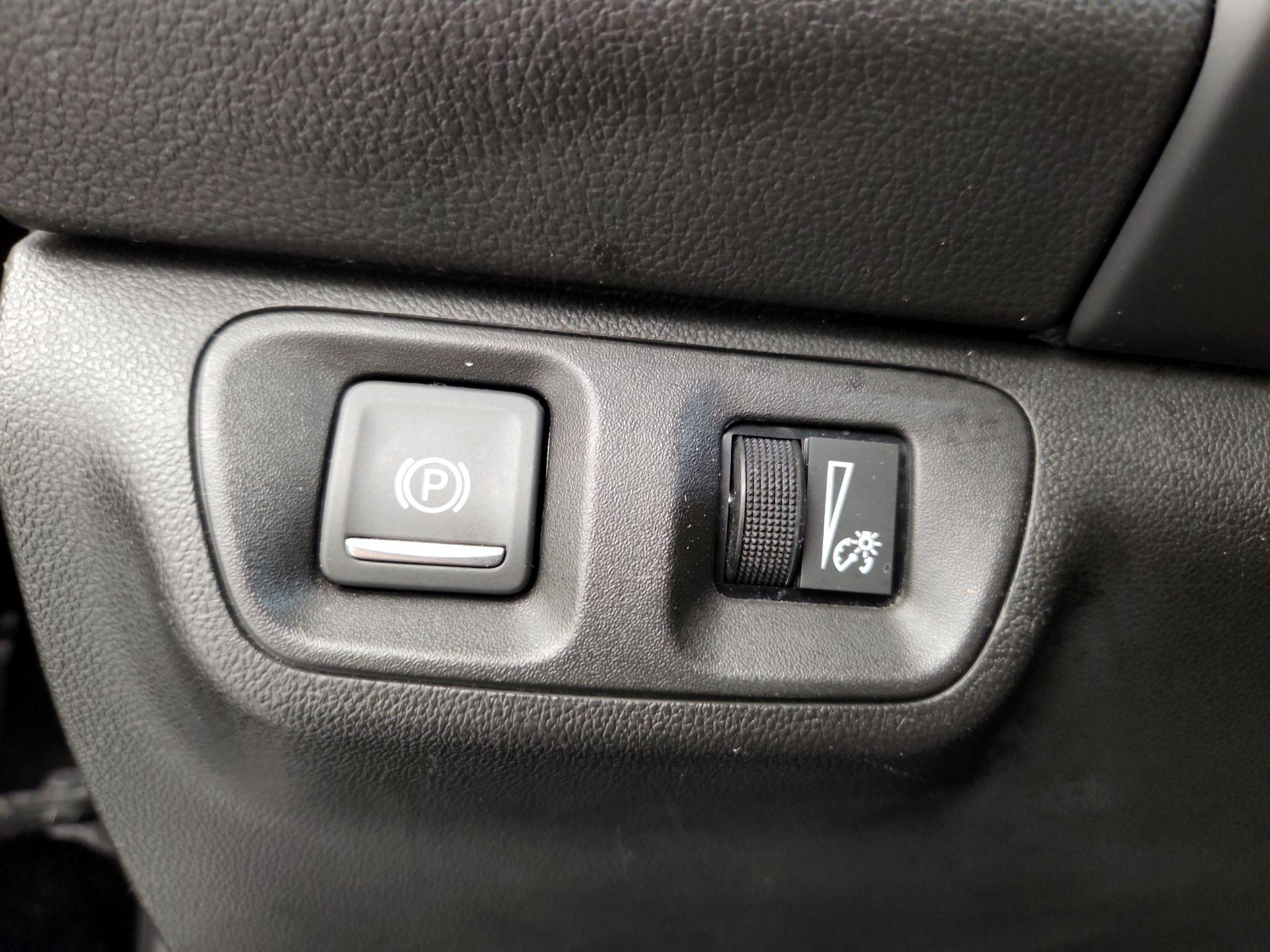 Thumbnail: 2022 GMC Acadia - 13