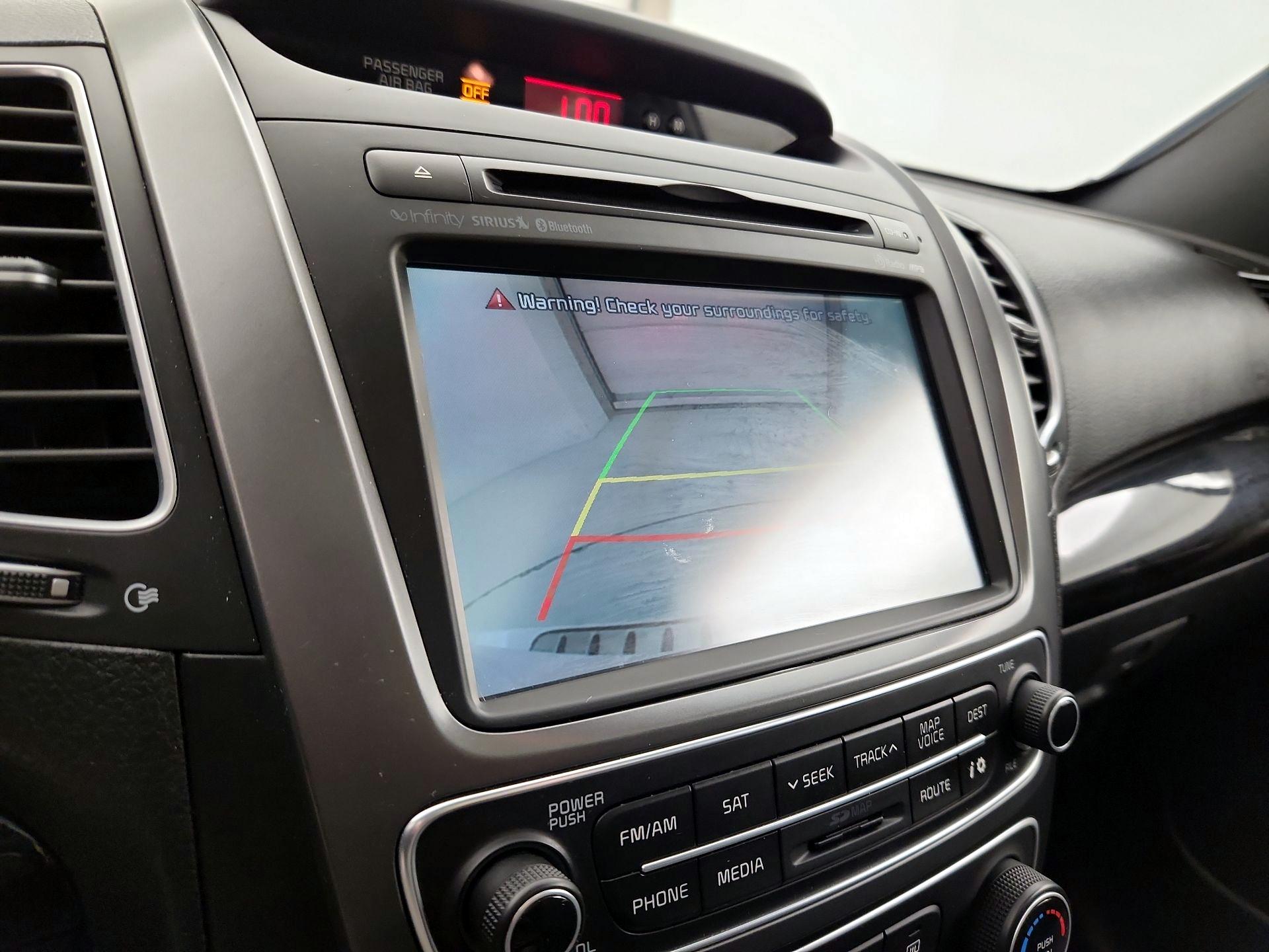 Thumbnail: 2014 Kia Sorento - 15