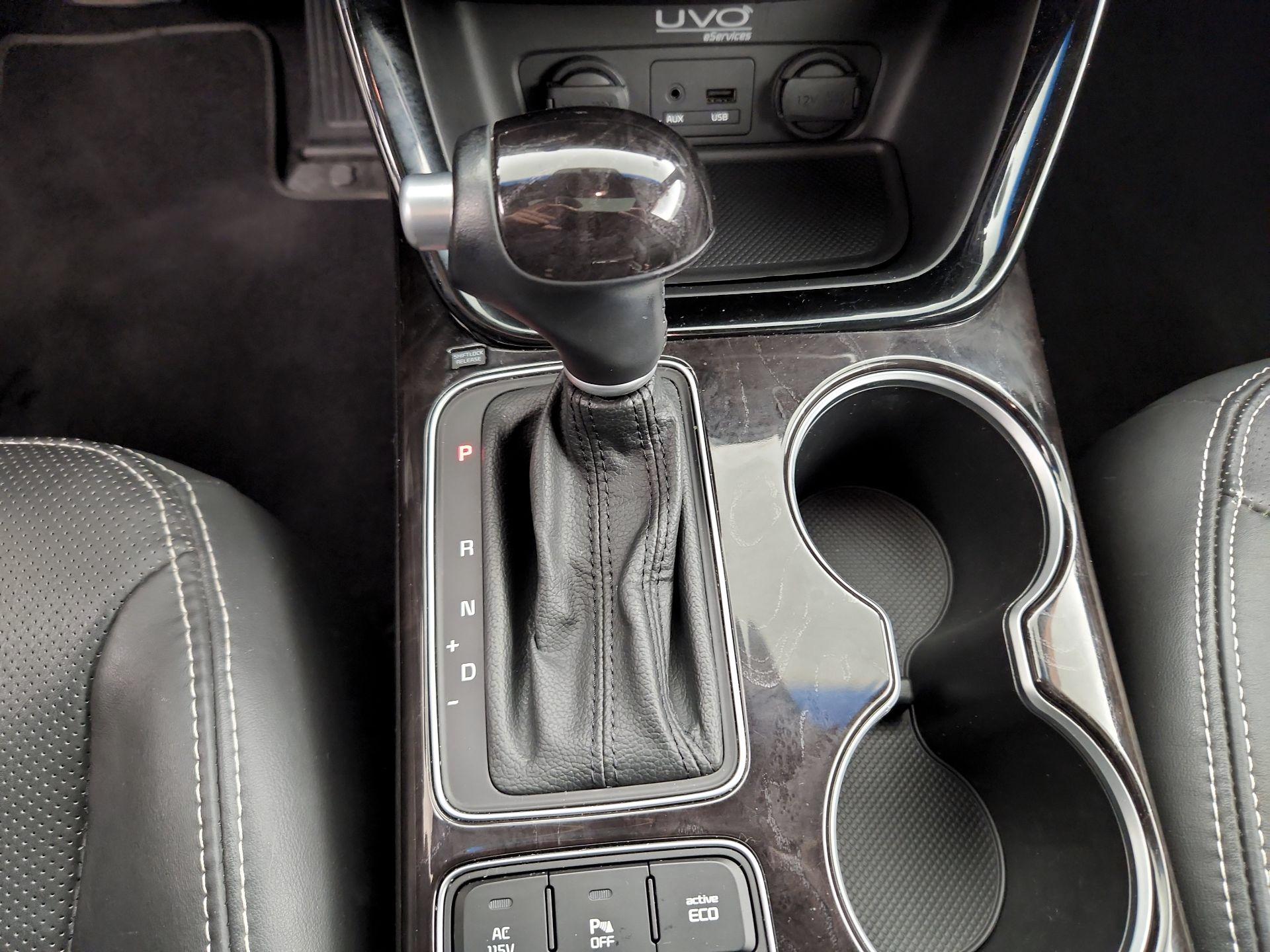 Thumbnail: 2014 Kia Sorento - 18