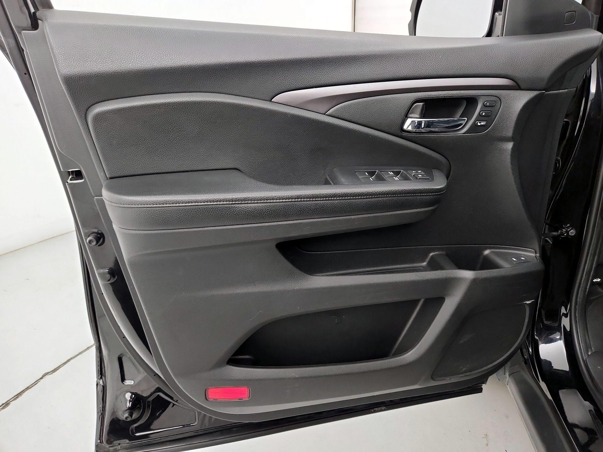 Thumbnail: 2021 Honda Passport - 12