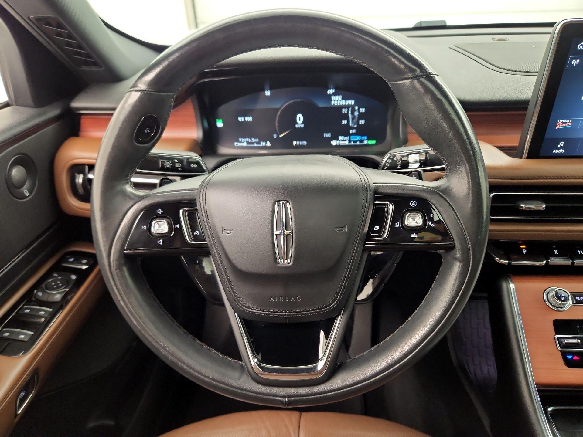 Thumbnail: 2021 Lincoln Aviator - 10