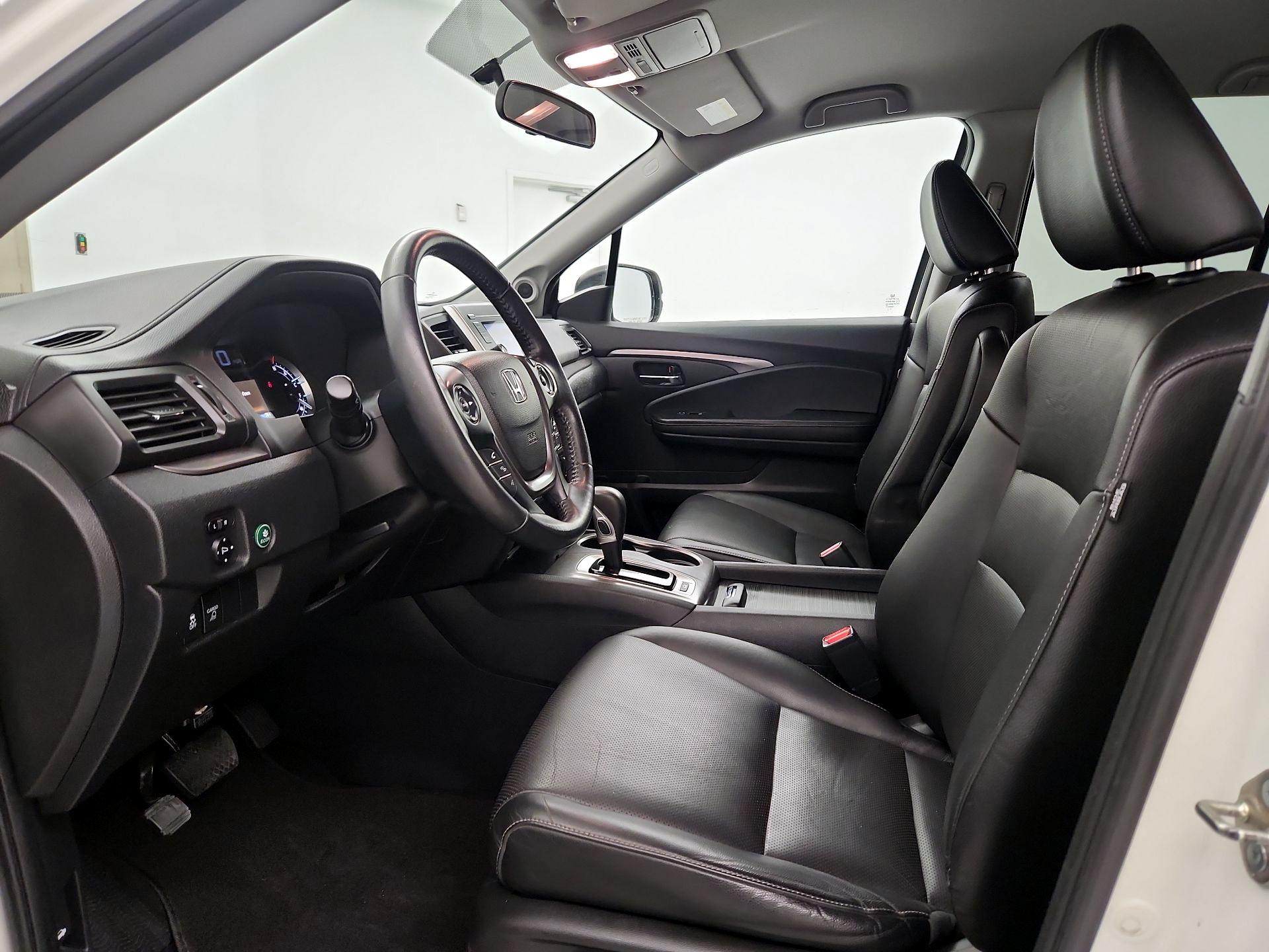 Thumbnail: 2017 Honda Ridgeline - 11