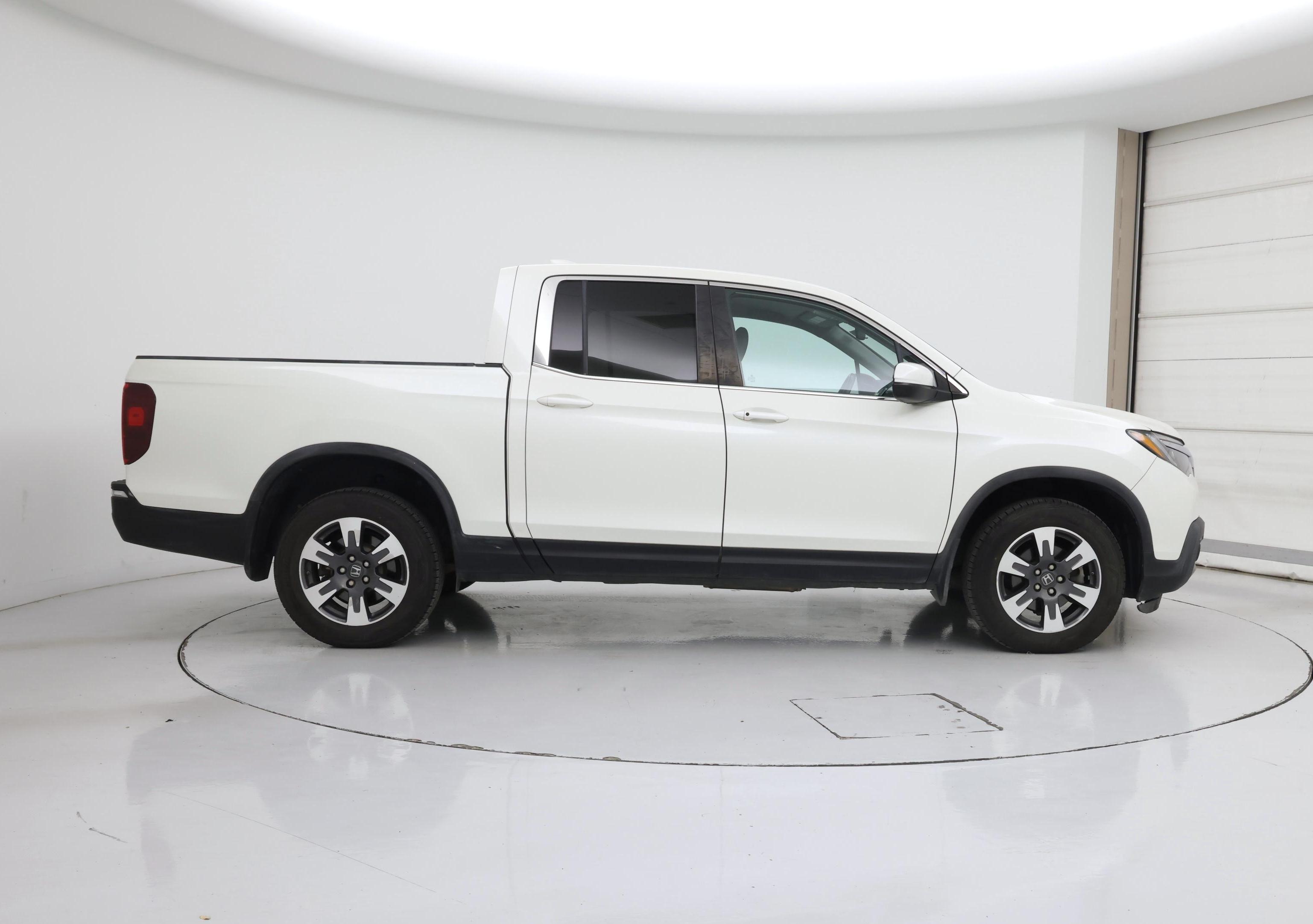 Thumbnail: 2017 Honda Ridgeline - 7