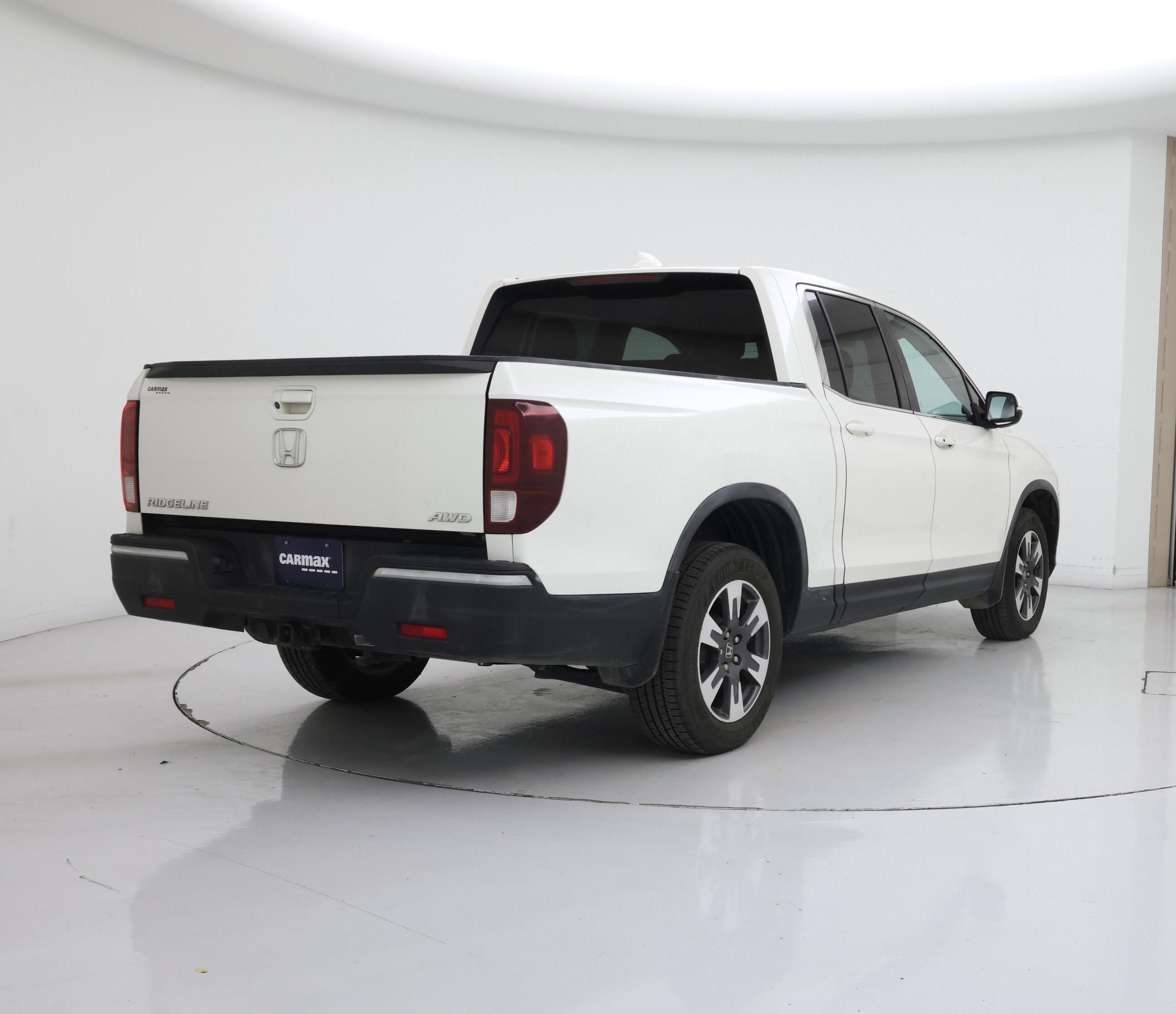 Thumbnail: 2017 Honda Ridgeline - 8