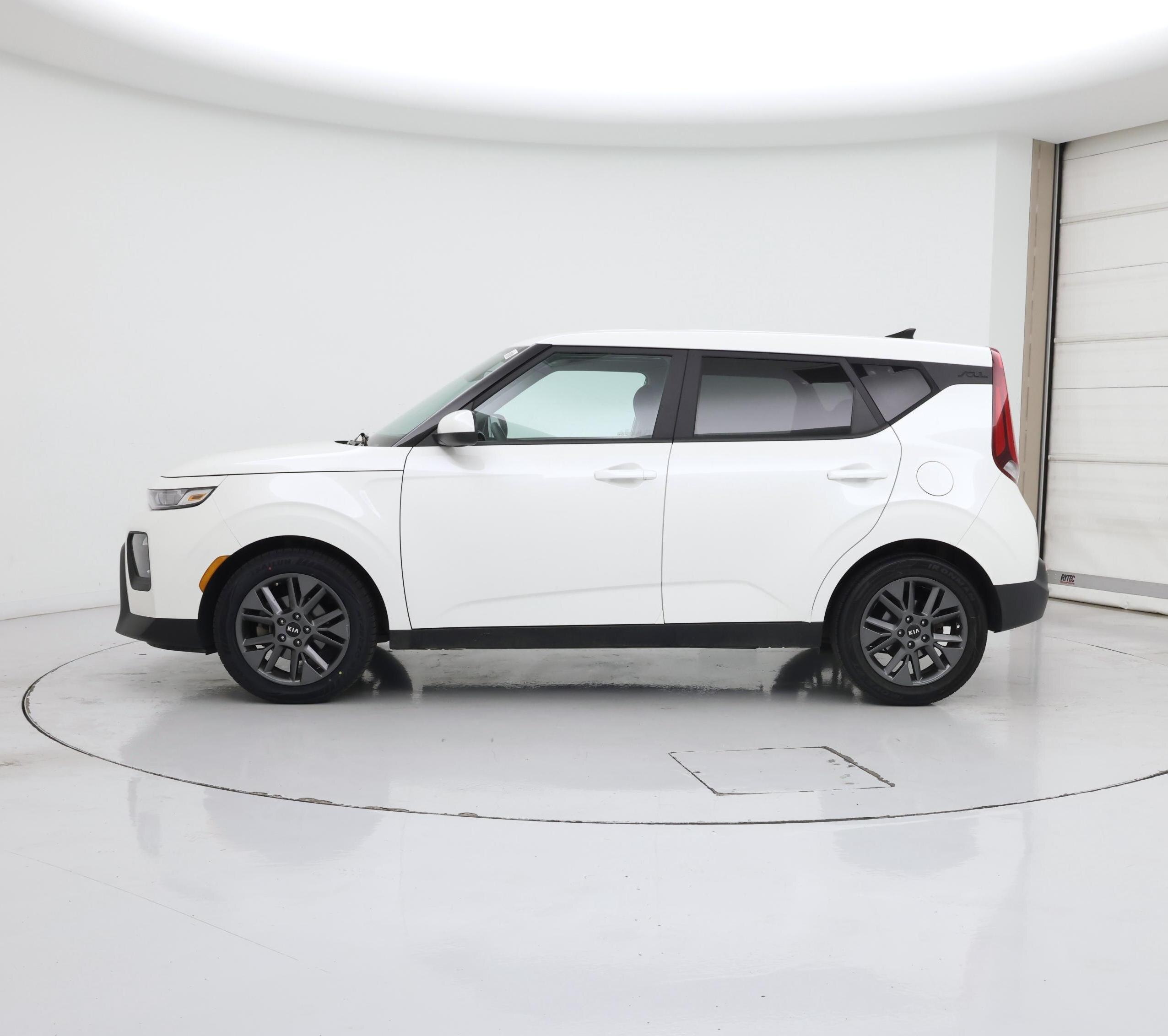Thumbnail: 2021 Kia Soul - 3