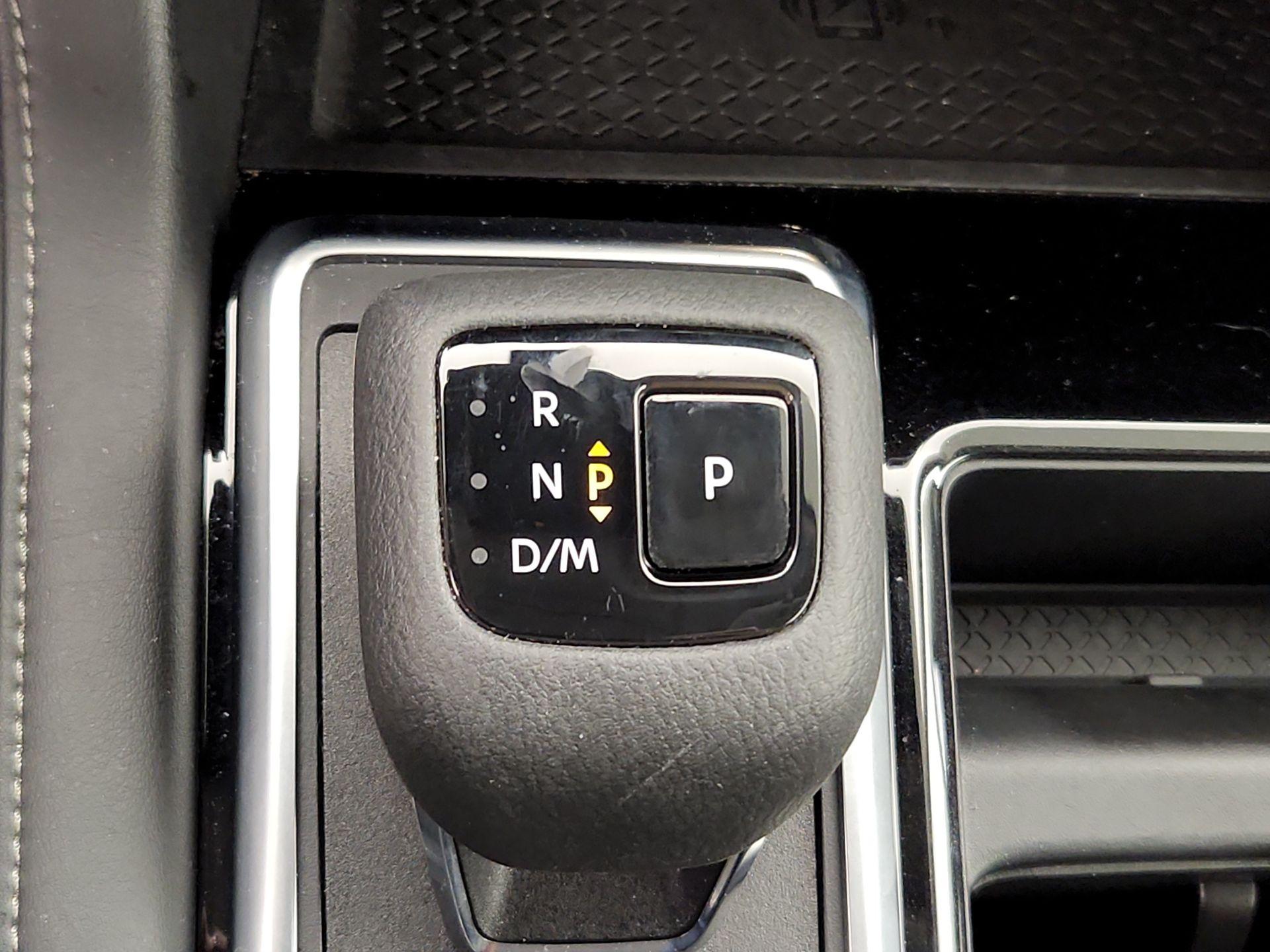 Thumbnail: 2023 Nissan Pathfinder - 17