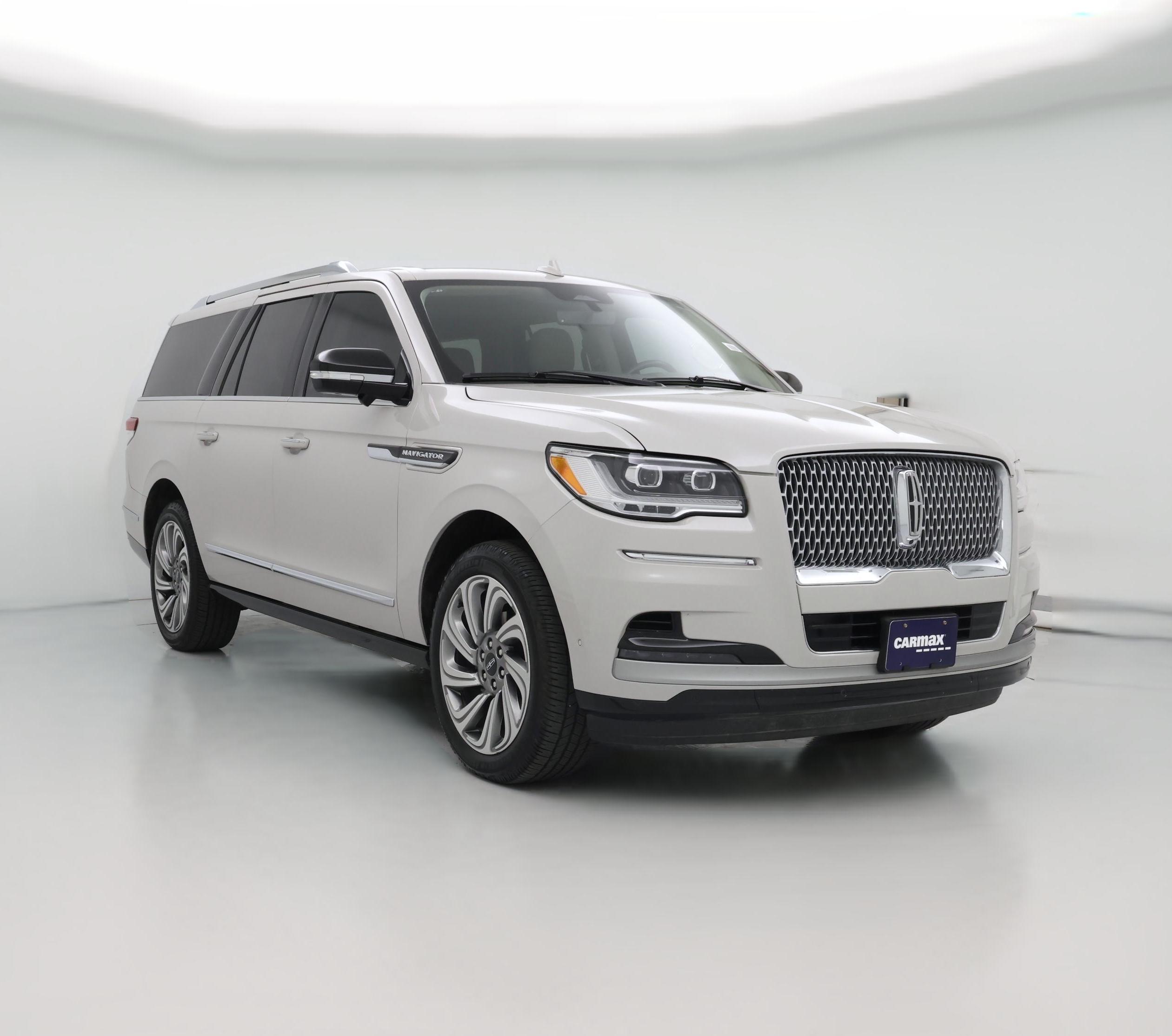 Thumbnail: 2024 Lincoln Navigator L - 1