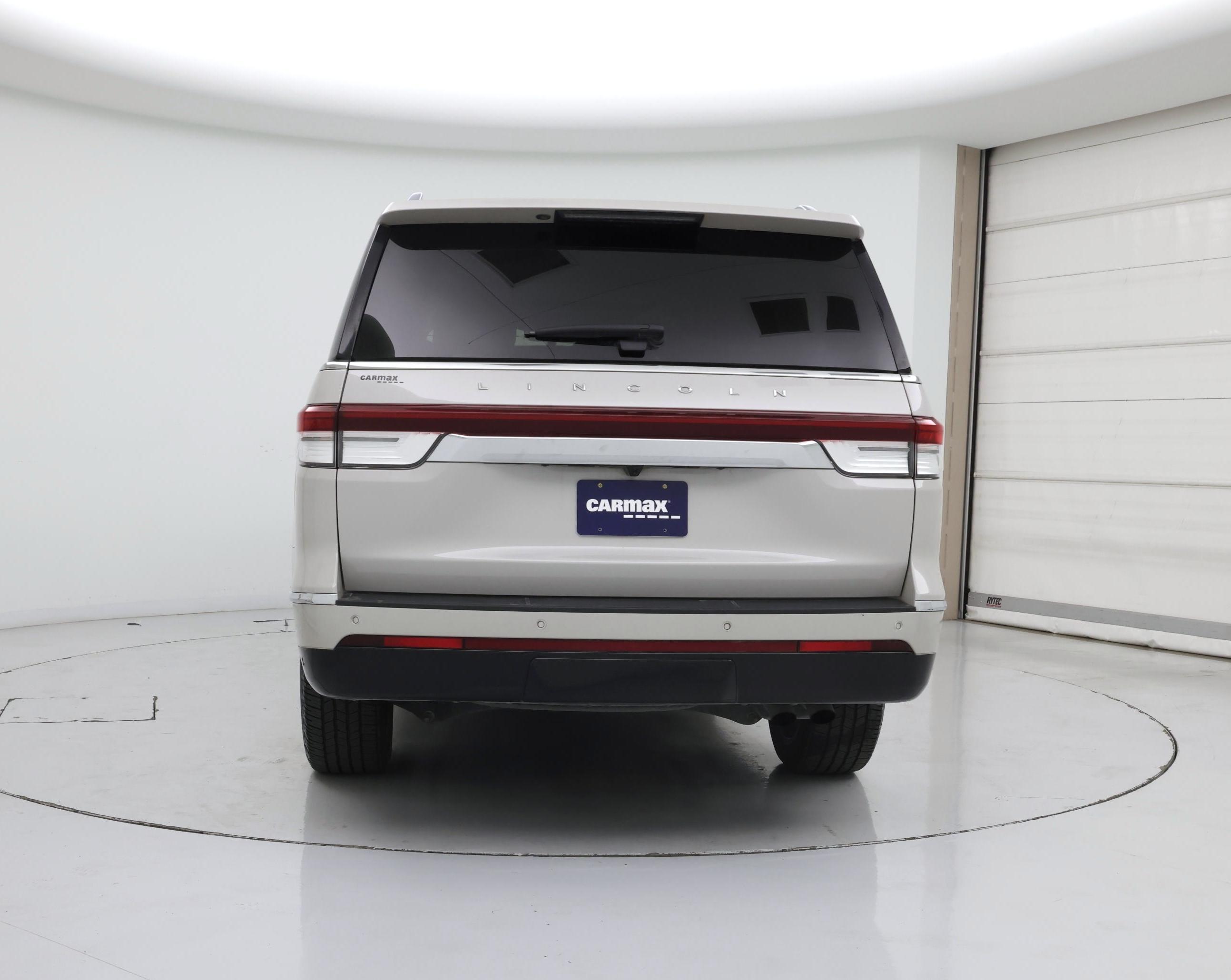 Thumbnail: 2024 Lincoln Navigator L - 6