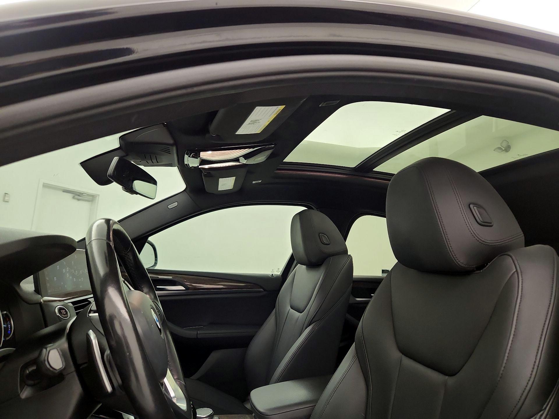 Thumbnail: 2019 BMW X4 - 19