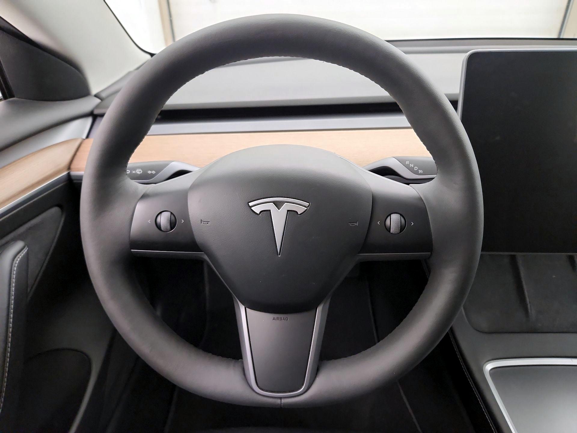 Thumbnail: 2022 Tesla Model 3 - 10