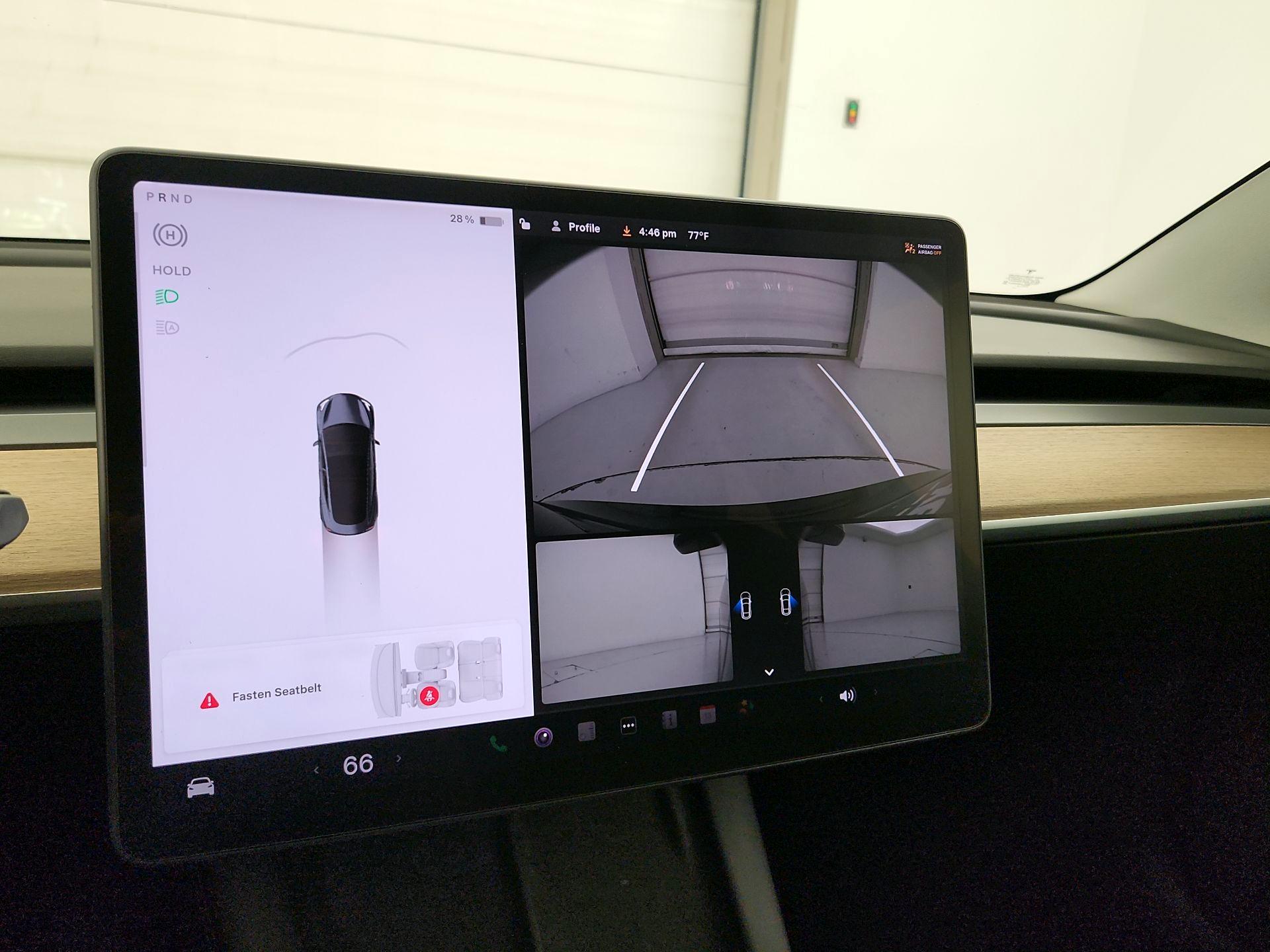 Thumbnail: 2022 Tesla Model 3 - 14