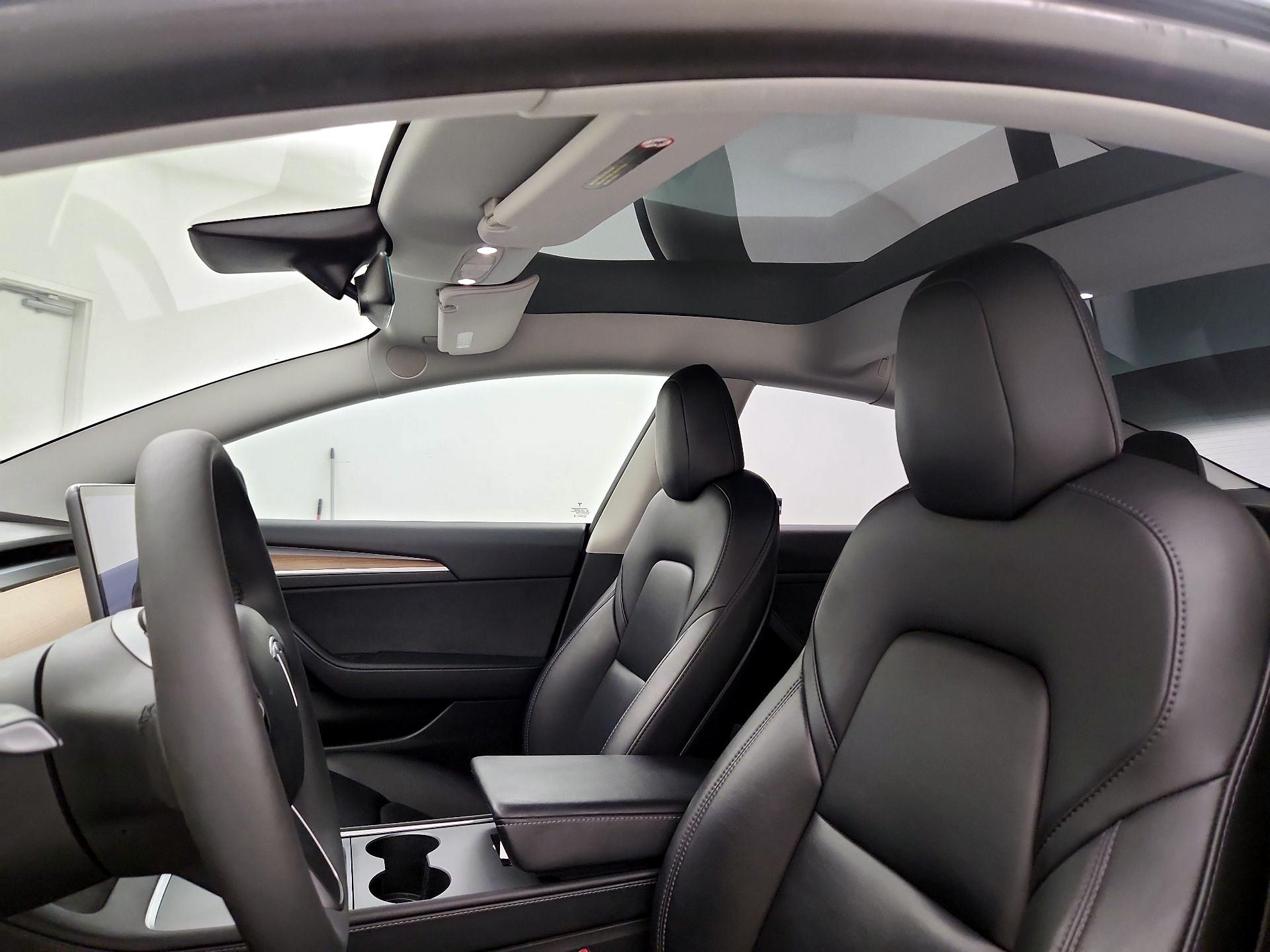 Thumbnail: 2022 Tesla Model 3 - 18