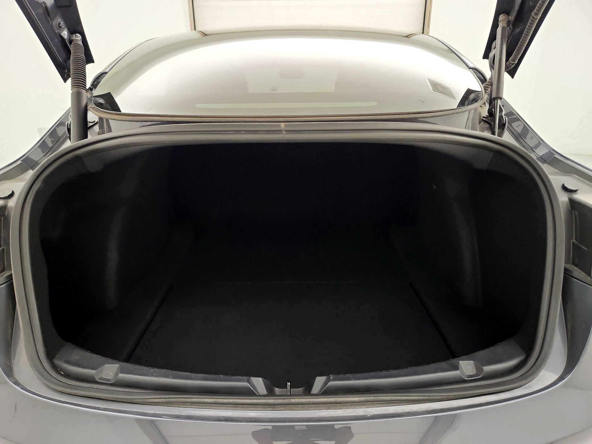 Thumbnail: 2022 Tesla Model 3 - 20