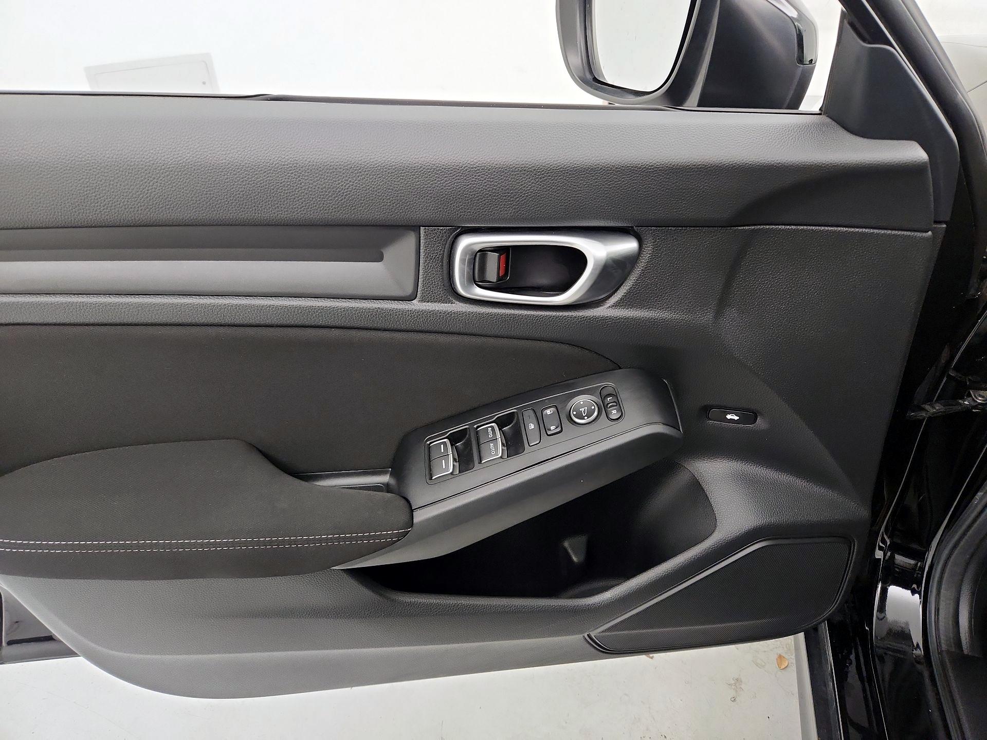 Thumbnail: 2023 Honda Civic - 12