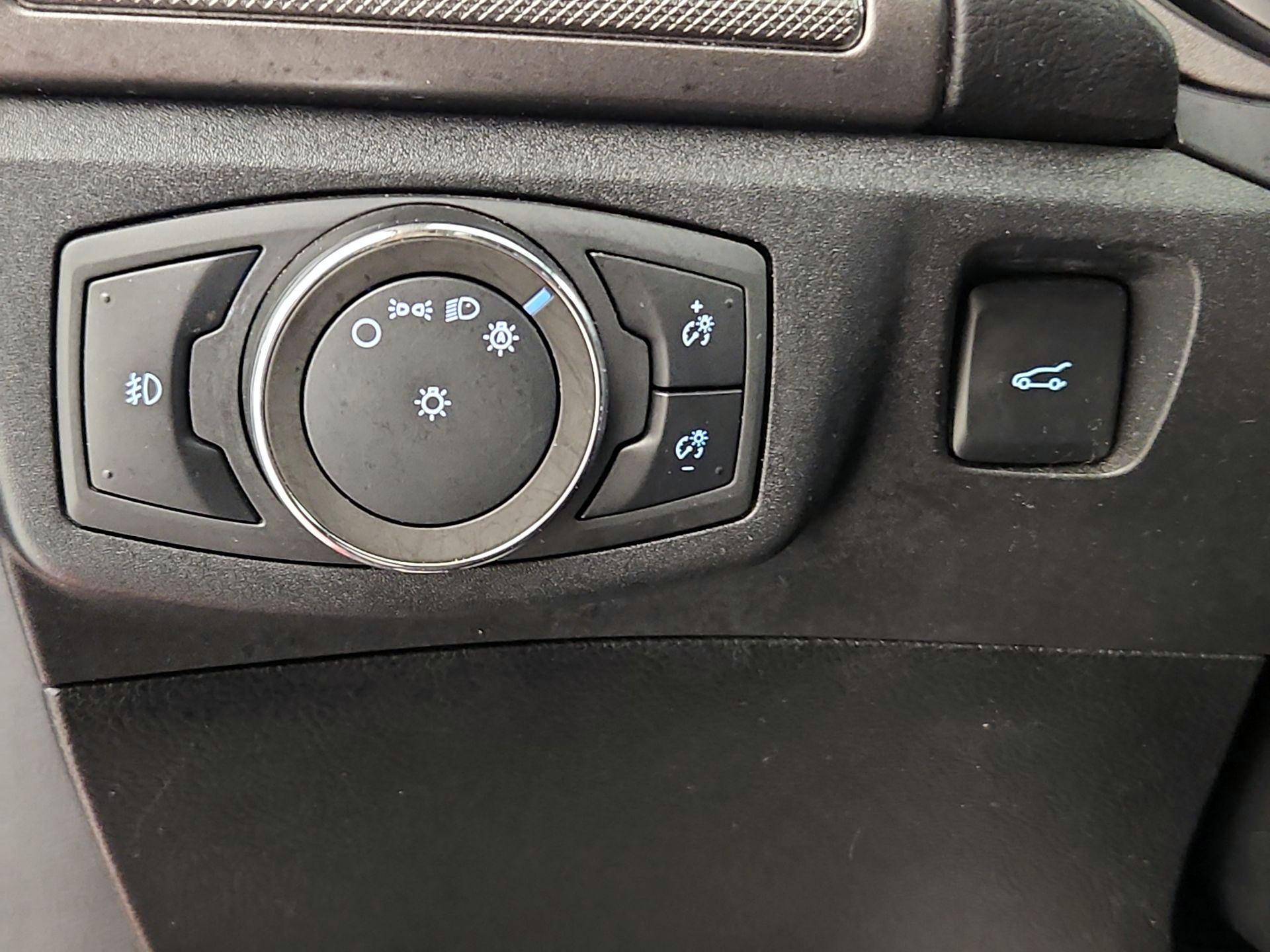 Thumbnail: 2020 Ford Fusion - 13