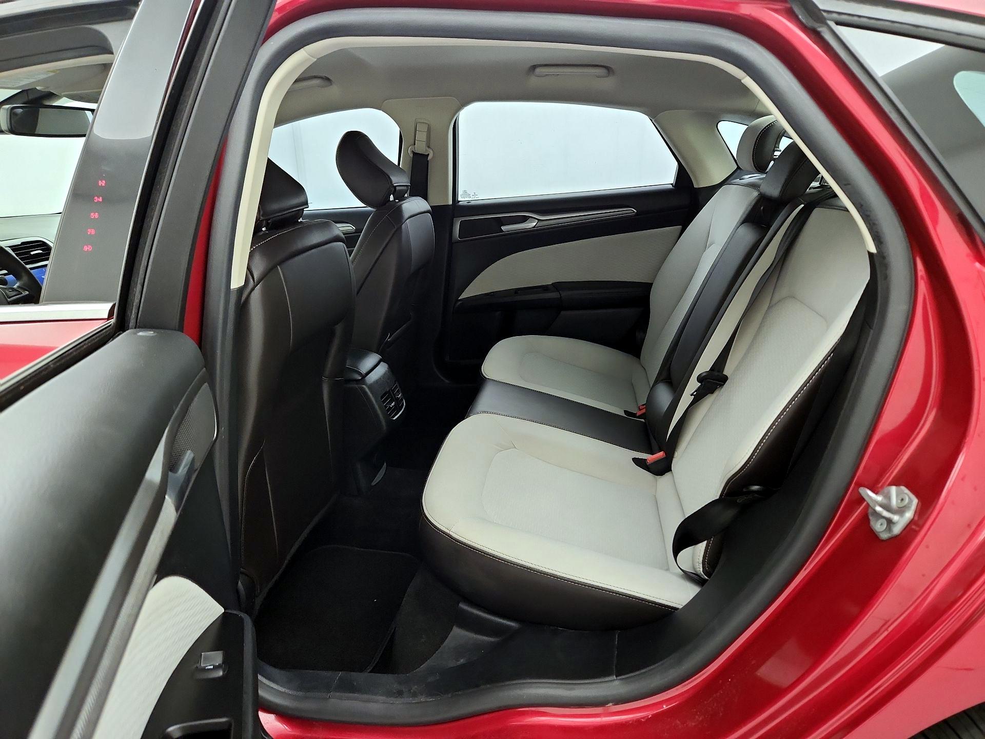 Thumbnail: 2020 Ford Fusion - 20